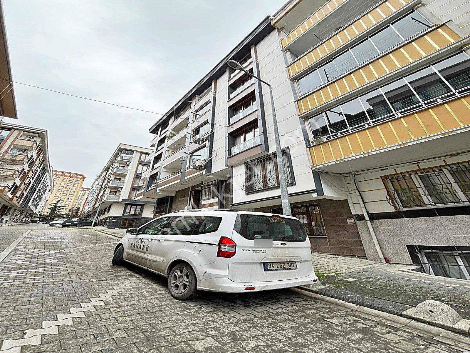 Esenyurt Meydana Yürüme Mesafesinde 2+1 Lüks Dekrolu Giriş Katı !!! - Görsel 24