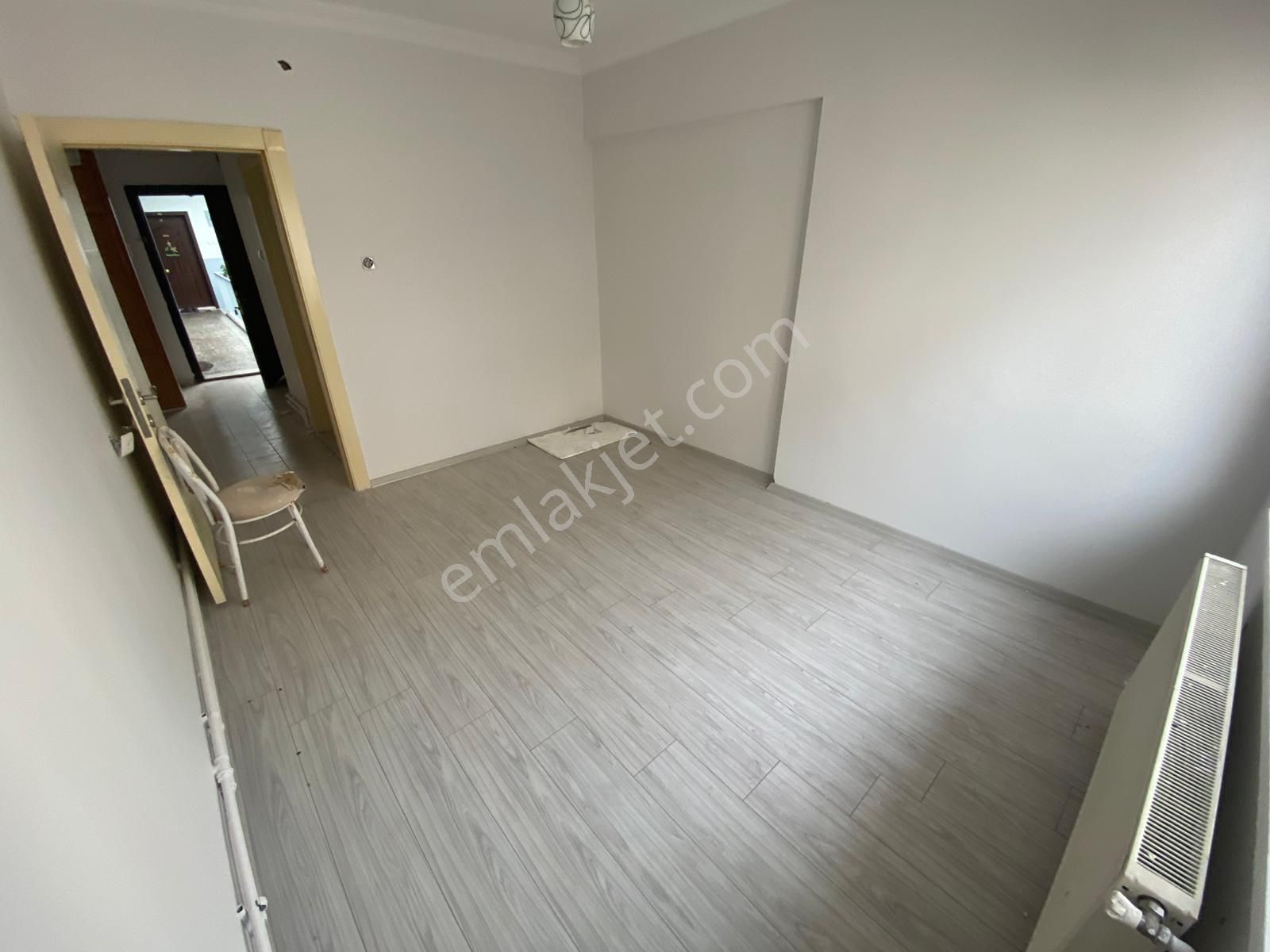 Şehit Cengiz Porsuk Caddesi Yakını Katta Yapılı 3+1 - Görsel 26