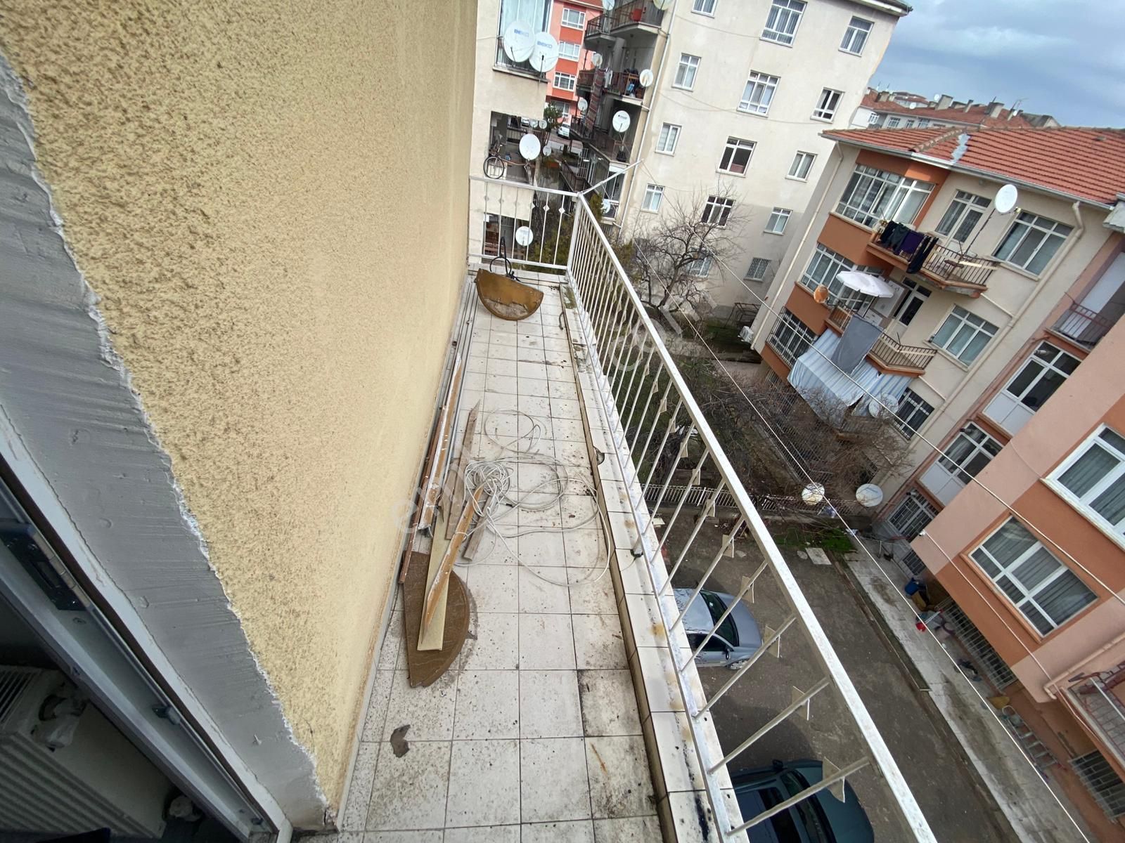 Şehit Cengiz Porsuk Caddesi Yakını Katta Yapılı 3+1 - Görsel 22