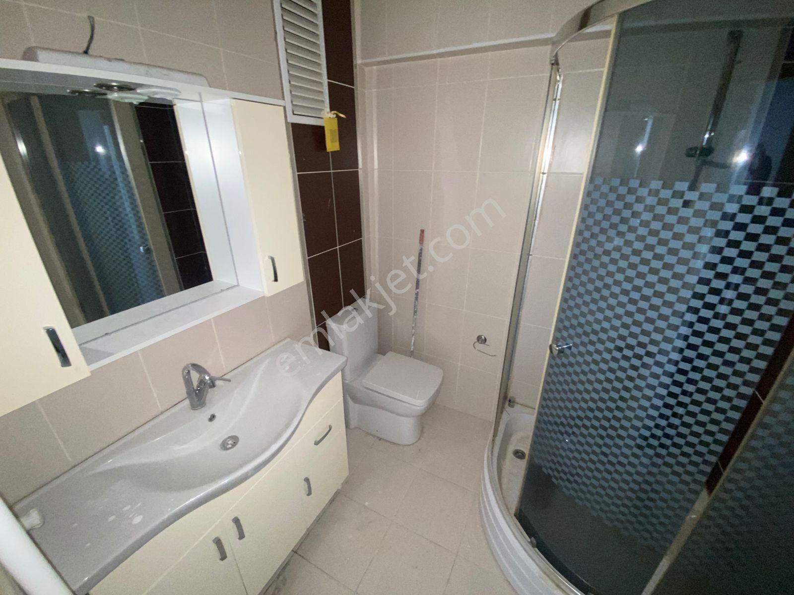 Şehit Cengiz Porsuk Caddesi Yakını Katta Yapılı 3+1 - Görsel 28