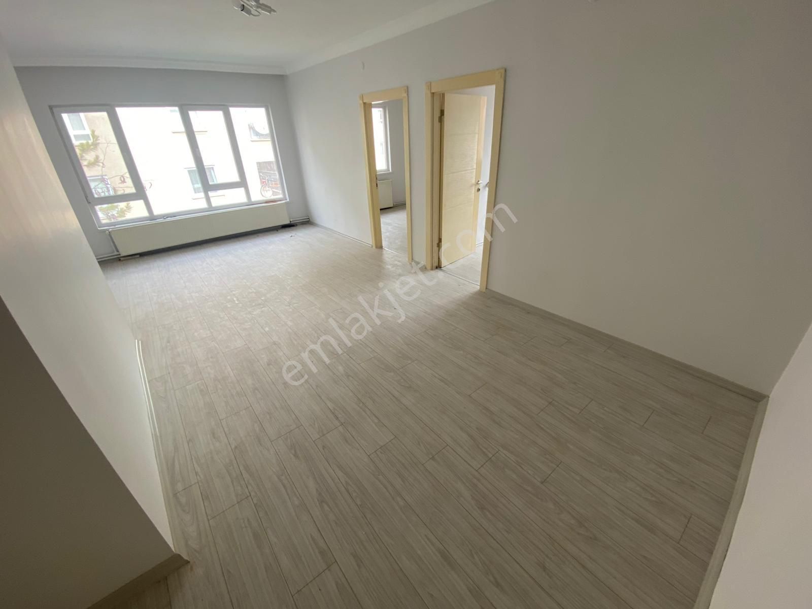 Şehit Cengiz Porsuk Caddesi Yakını Katta Yapılı 3+1 - Görsel 10