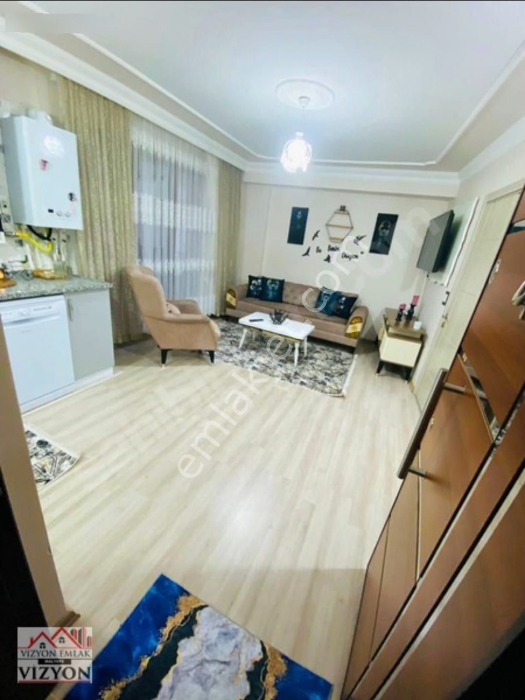 !!! Kaçmaz Fiyat !!! Karanlık Odasız Bahçe Kullanımlı Merkezi Konum 3+1