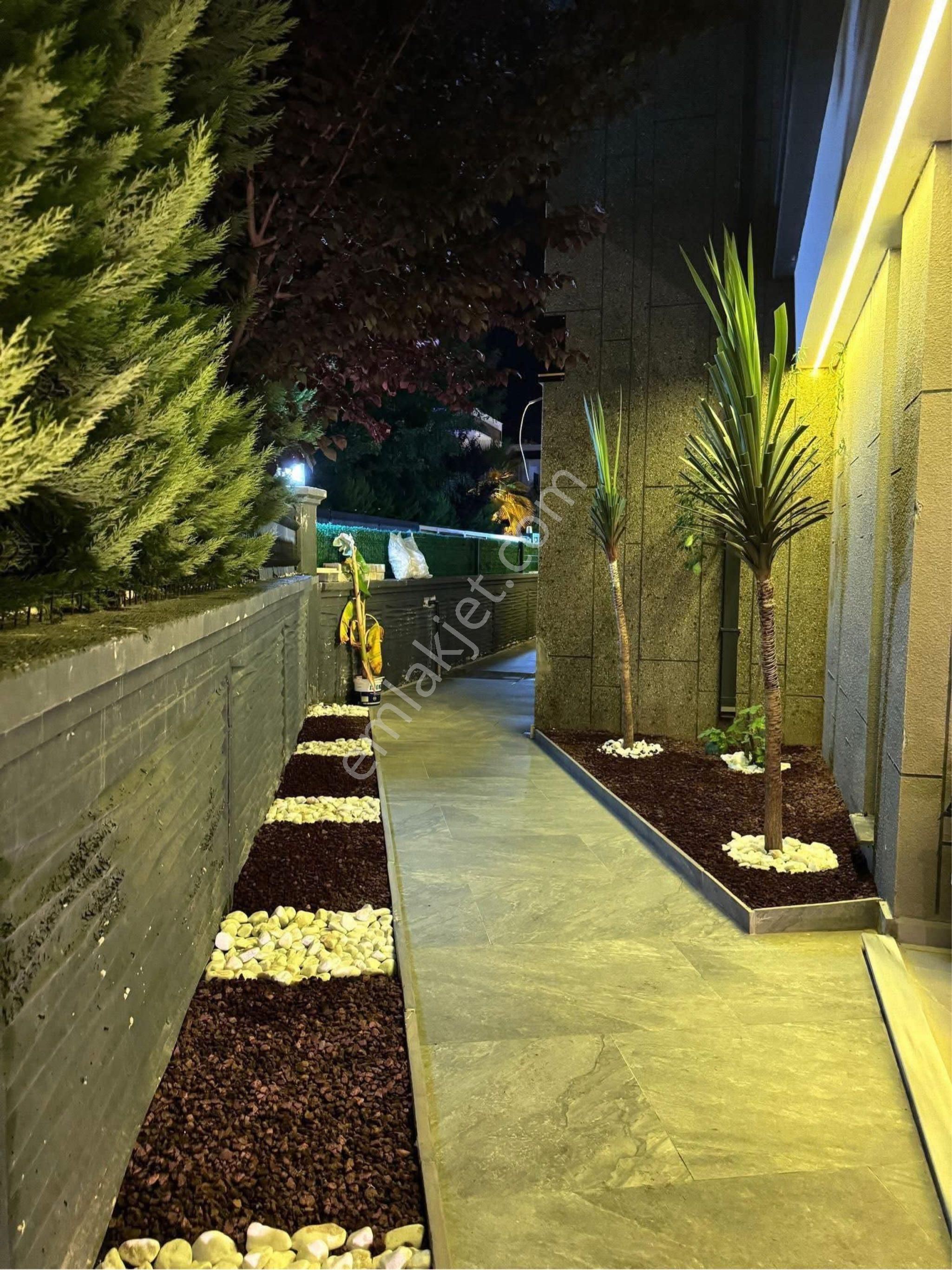 Kuşadası’nda Müstakıl Özel Havuzlu Full Eşyalı Vılla - Görsel 8