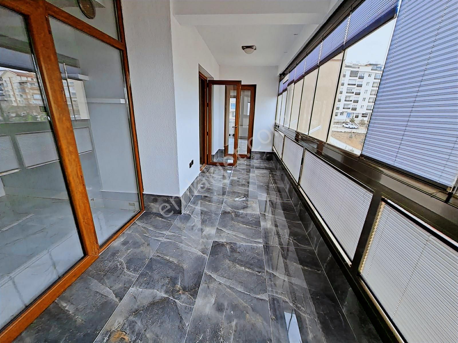 Park Hayat Sitesinden Manzaralı Güney Cephe Satılık Daire - Görsel 21