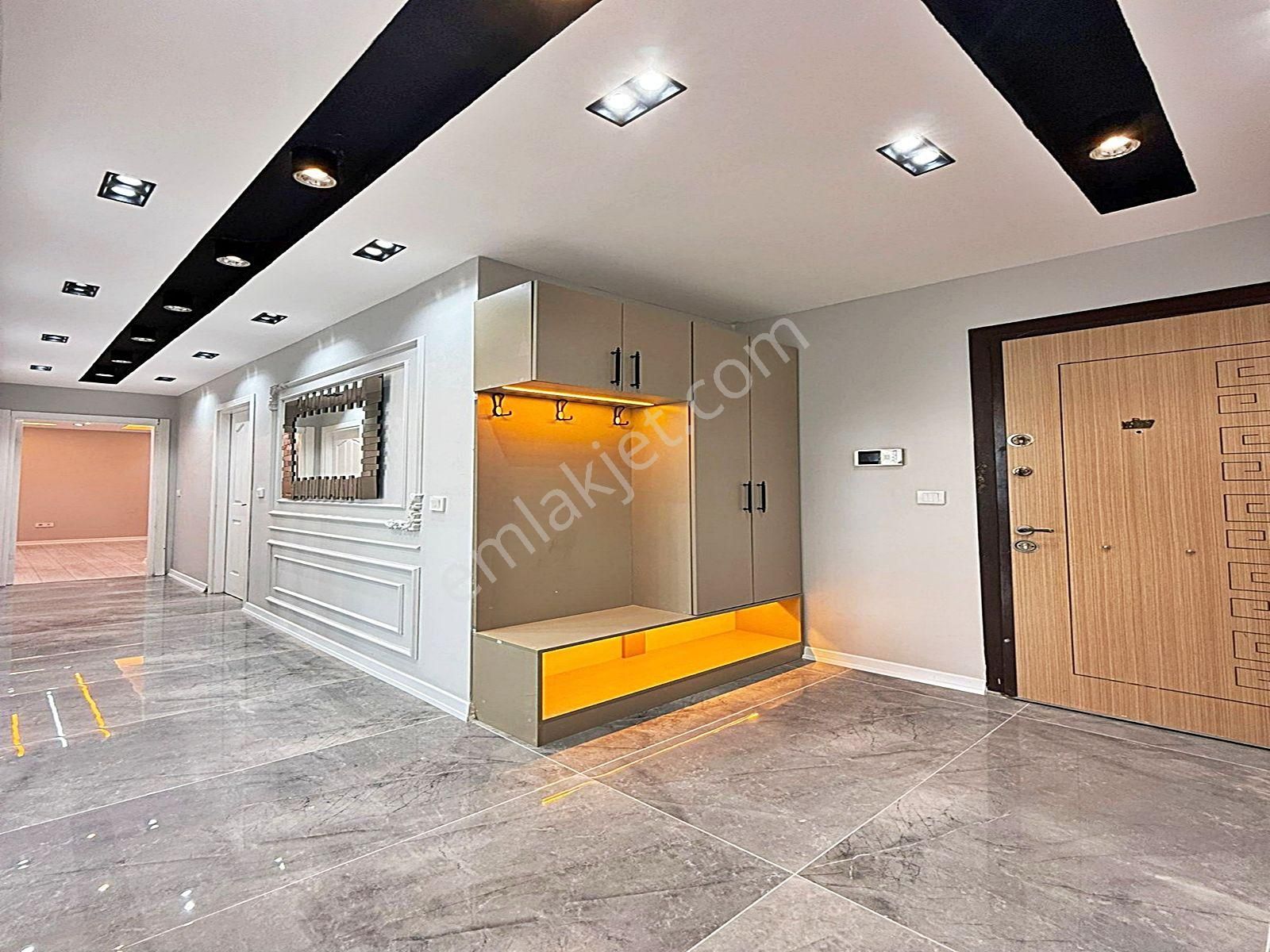 Esenyurt Yeşilkent Mahallesinde Site İçerisinde Ebeveyn Banyolu 2+1 Daire - Görsel 13