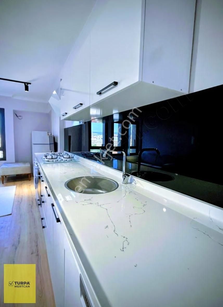 Bornova Merkezde Bakımlı 1+1 Satılık Daire - Görsel 4