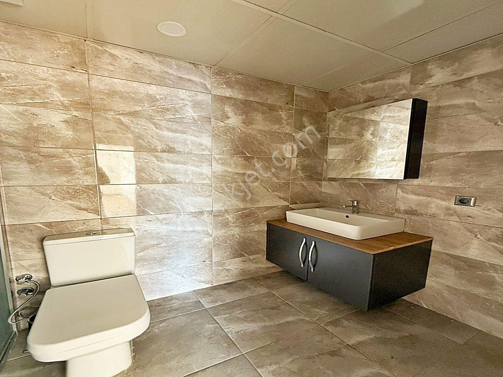 Havuzlu 7/24güvenlikli Otoparklı Teraslı 2+1 Site İçi Kiralık Daire !!! - Görsel 11