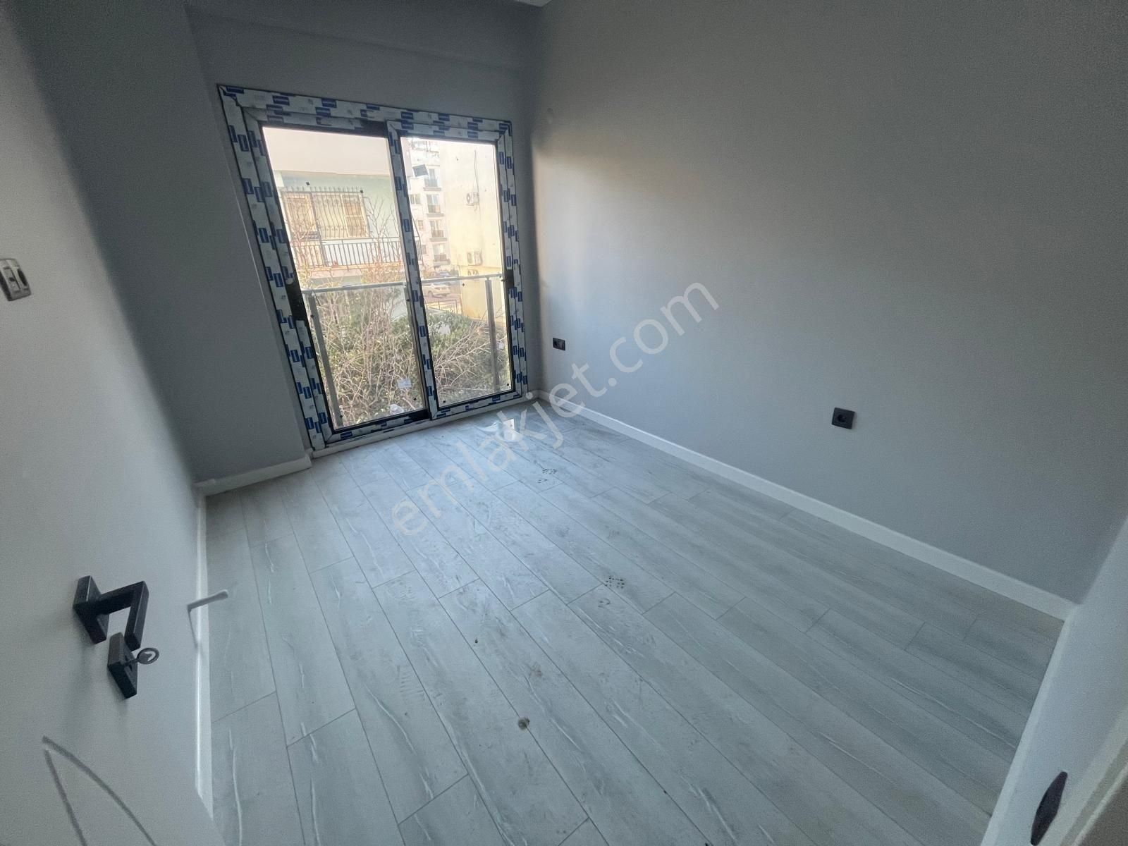 Kuşadası Davutlar Bölgesinde 2+1 Satılık Daire - Görsel 9