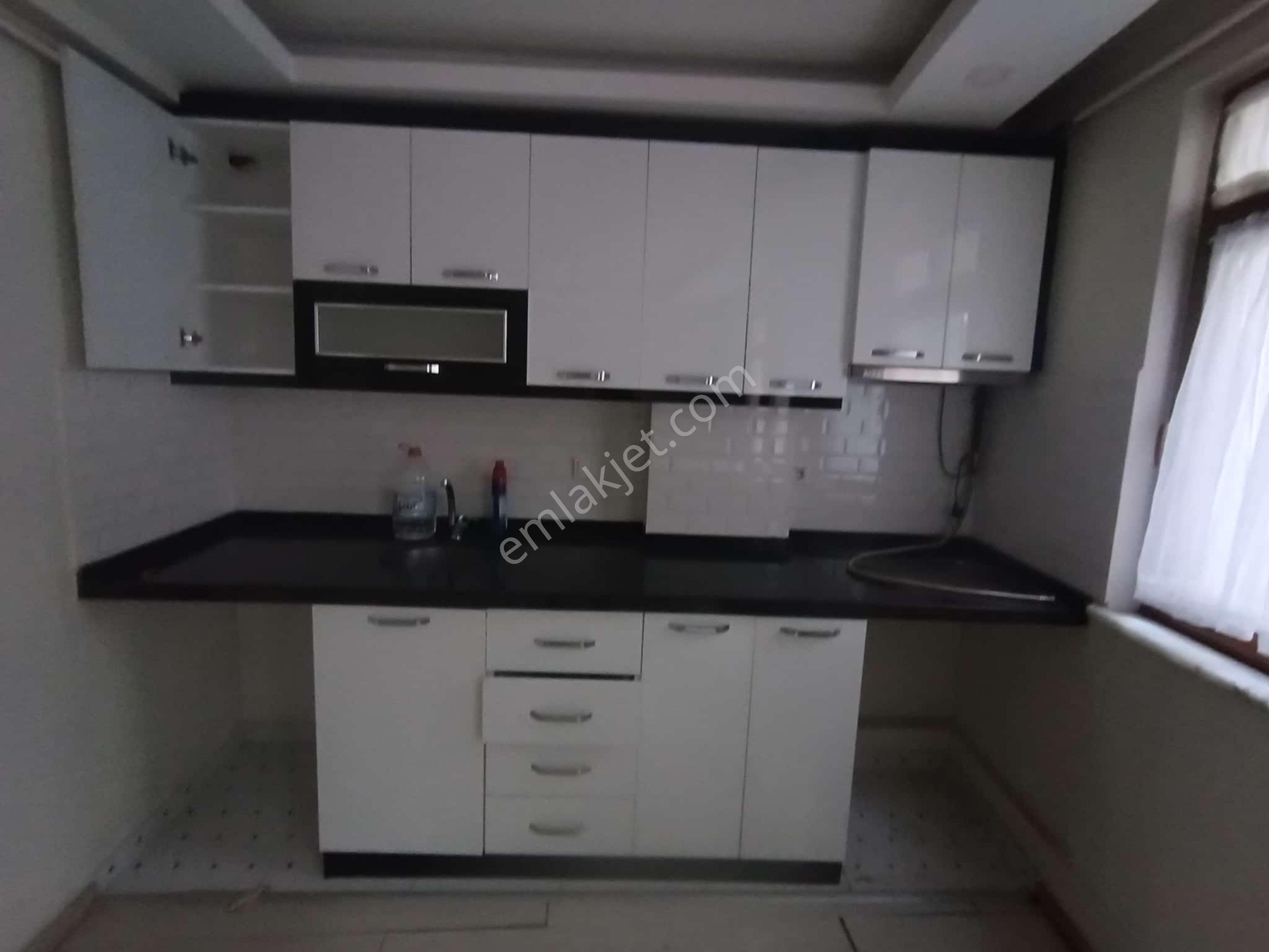 Sefaköy İnönü Mahallesi Kiralık 1 + 1 Yüksek Giriş Yeni Bina - Görsel 6