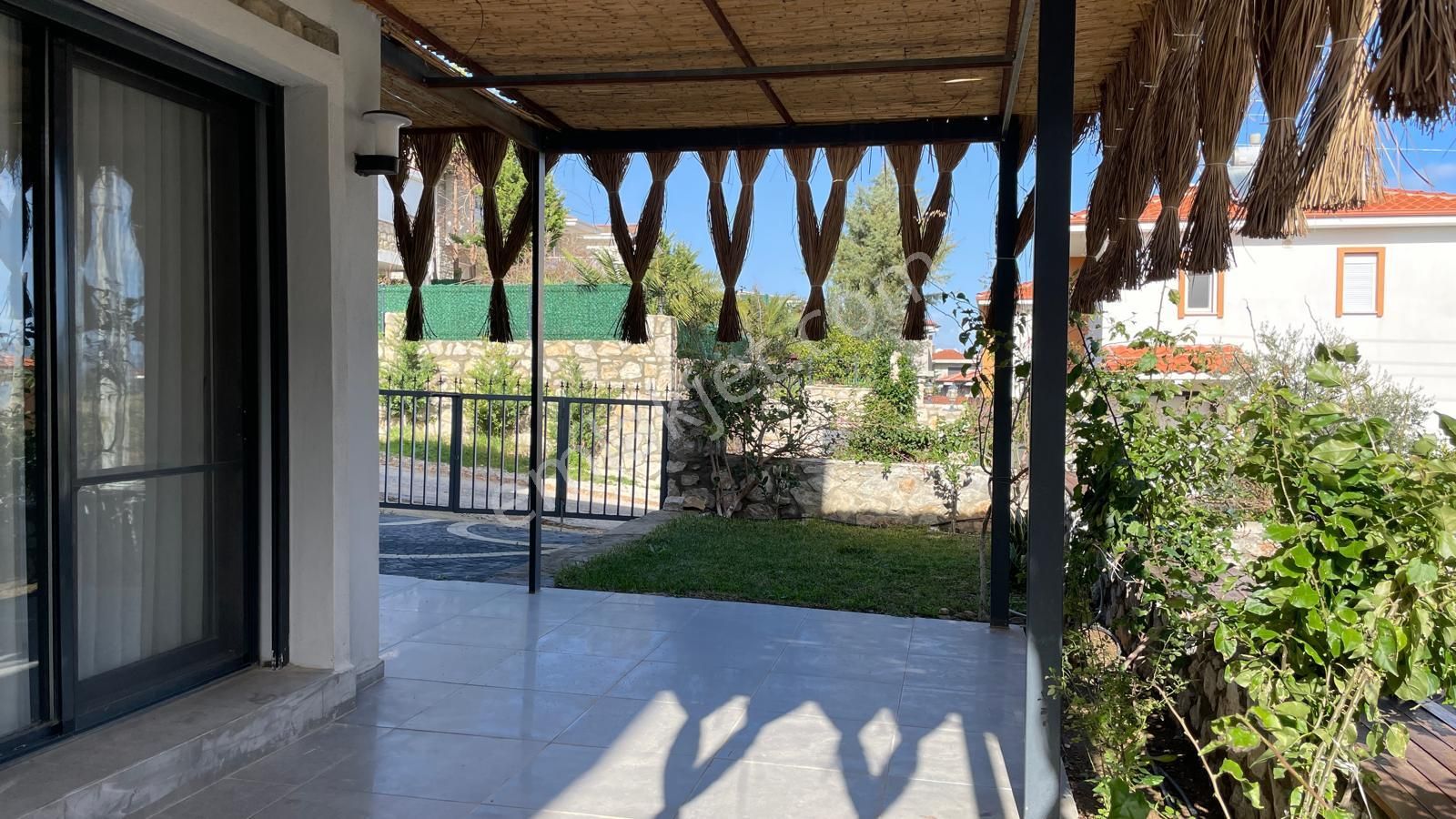 Datça Merkezde Kiralık 2+1 Deniz Manzaralı 85 M2 İkiz Villa - Görsel 2