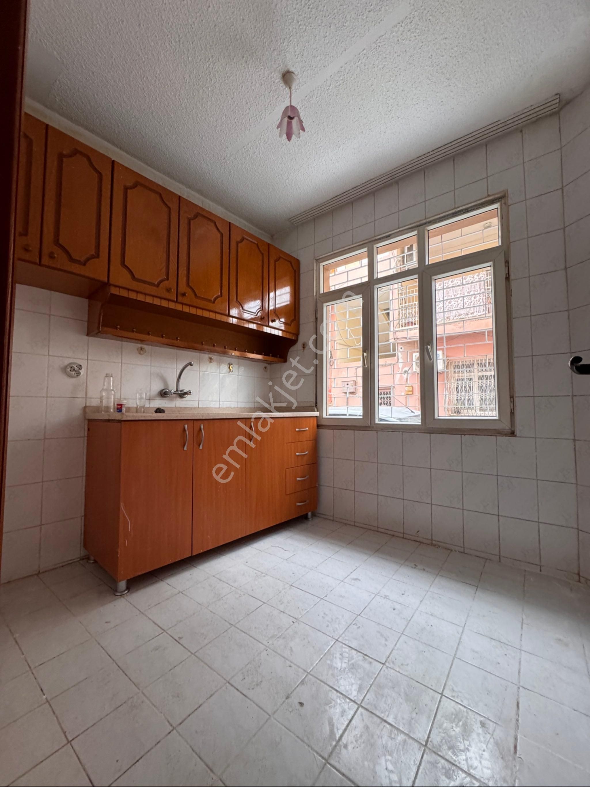 Ziyapaşa Mah--zemin Kat-3+1 Kiralık Daire - Görsel 3