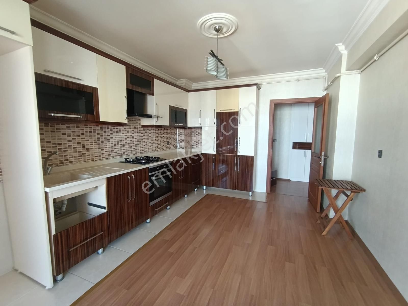 Çakırlar Göbeğe Yürüme Mesafesinde 1940 Cad. Üzerinde Kiralık - Görsel 17