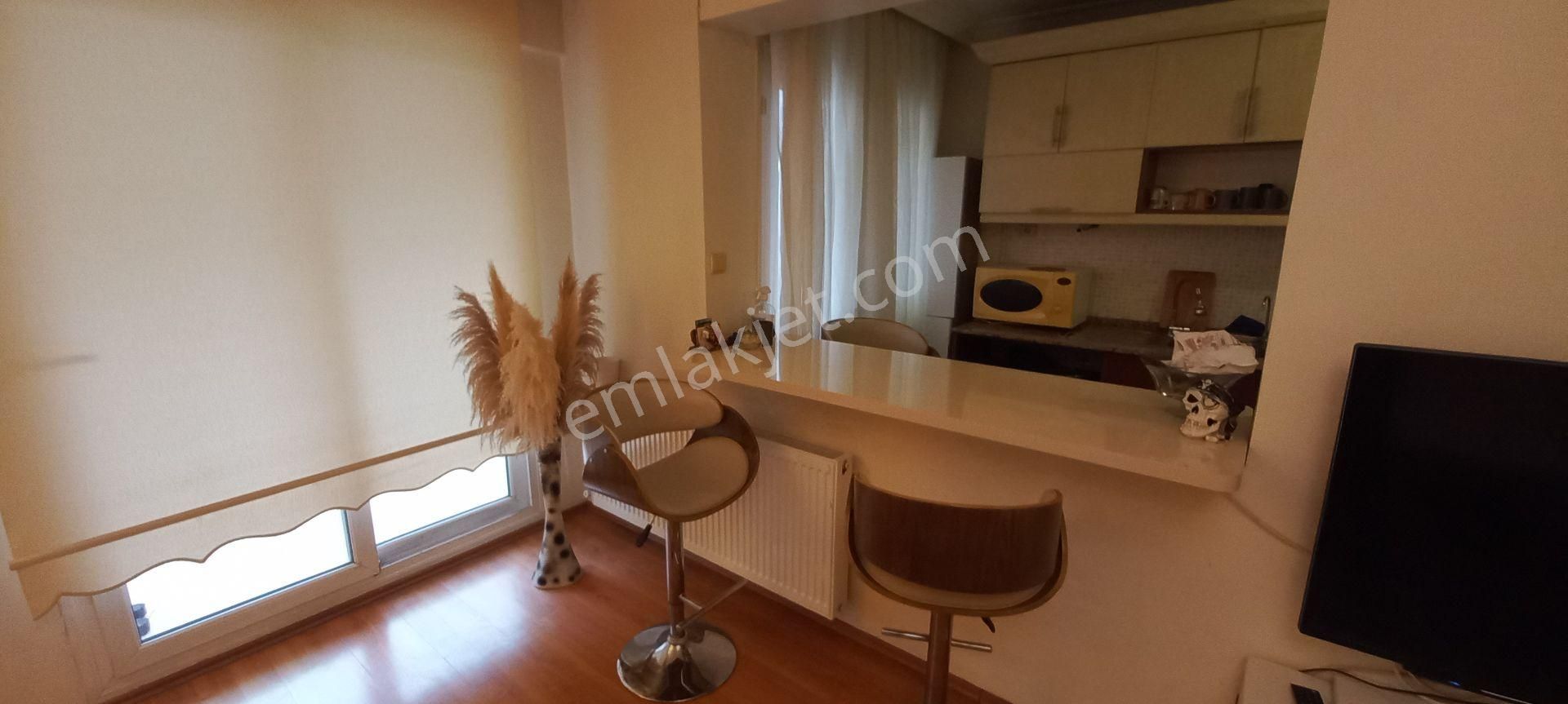 Karantina' Da Ana Caddeye Sahile Çok Yakın Kiralık Daire - Görsel 4