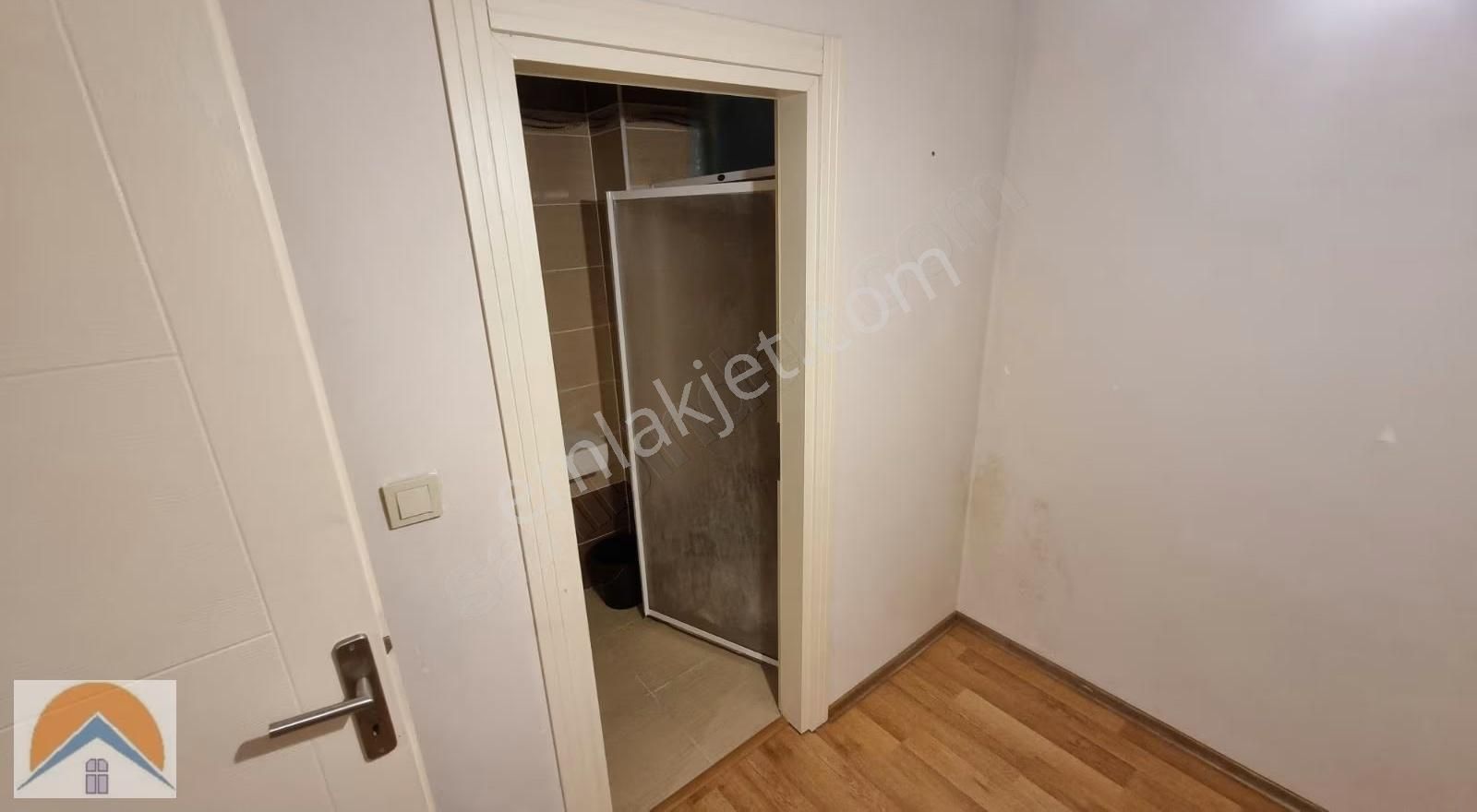 Üsküdar Merkezde Valide İ Atik Mh De 1+1 Ayrı Mutfaklı, - Görsel 16