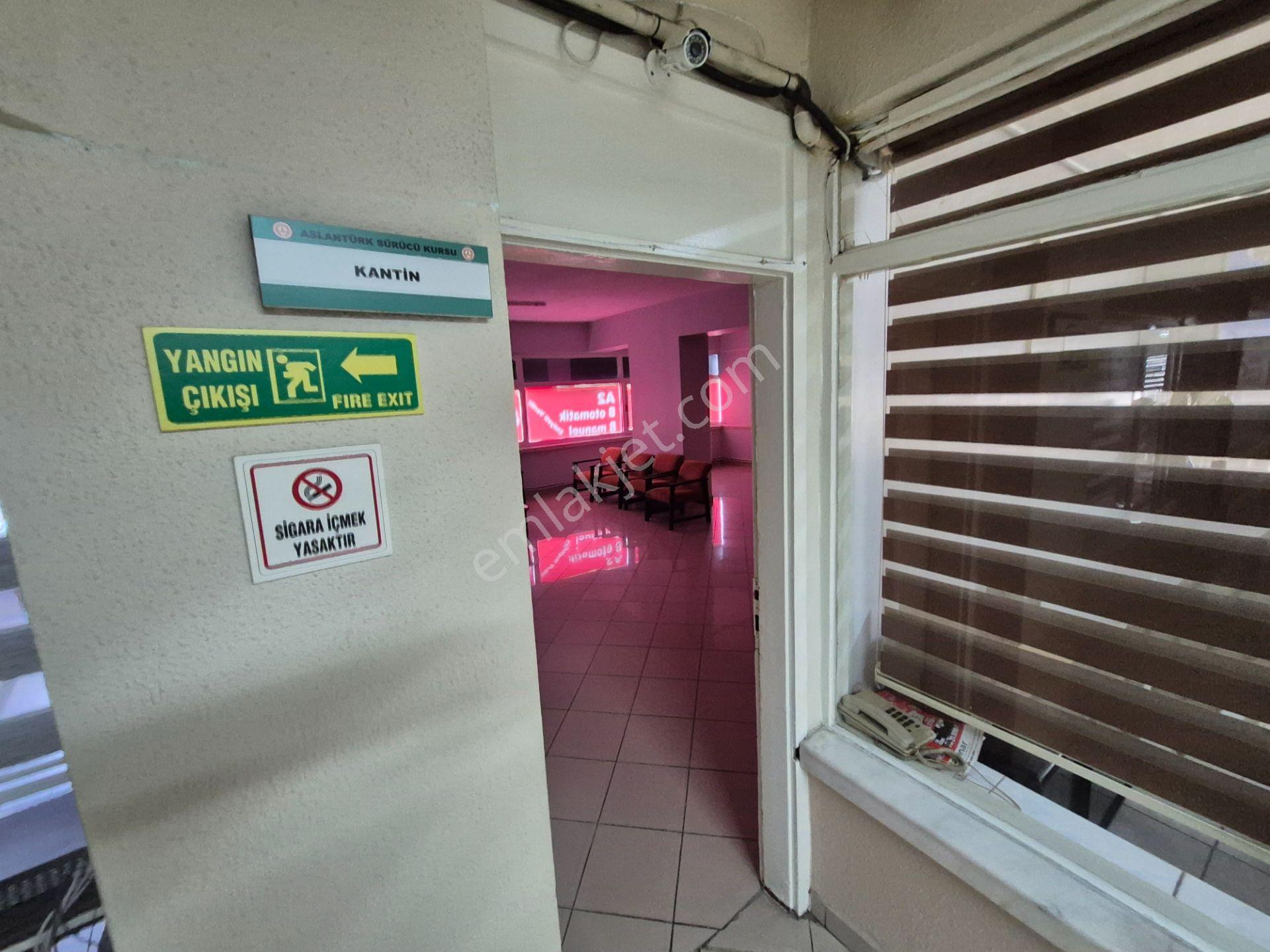 İvedik Cad.üzeri 25m² Ofis - Kat Mülkiyetli Avukatlar Pasajında Adliye Yürüme Mesafesinde - Görsel 2
