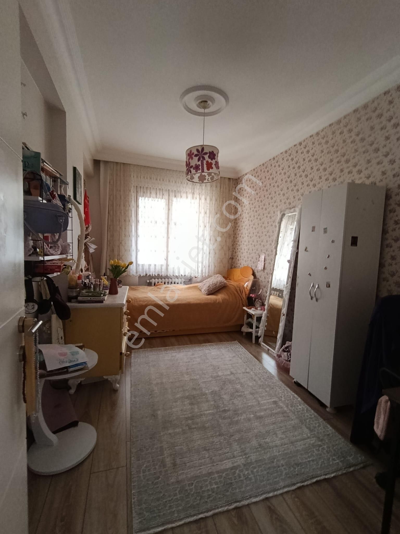 Bahçelievler Mahallesi Nezih Bölgesinde 4+1 Geniş Satılık Daire - Görsel 18