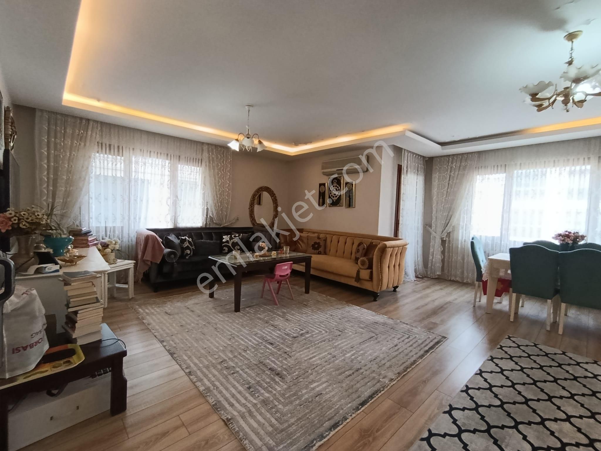 Bahçelievler Mahallesi Nezih Bölgesinde 4+1 Geniş Satılık Daire - Görsel 5
