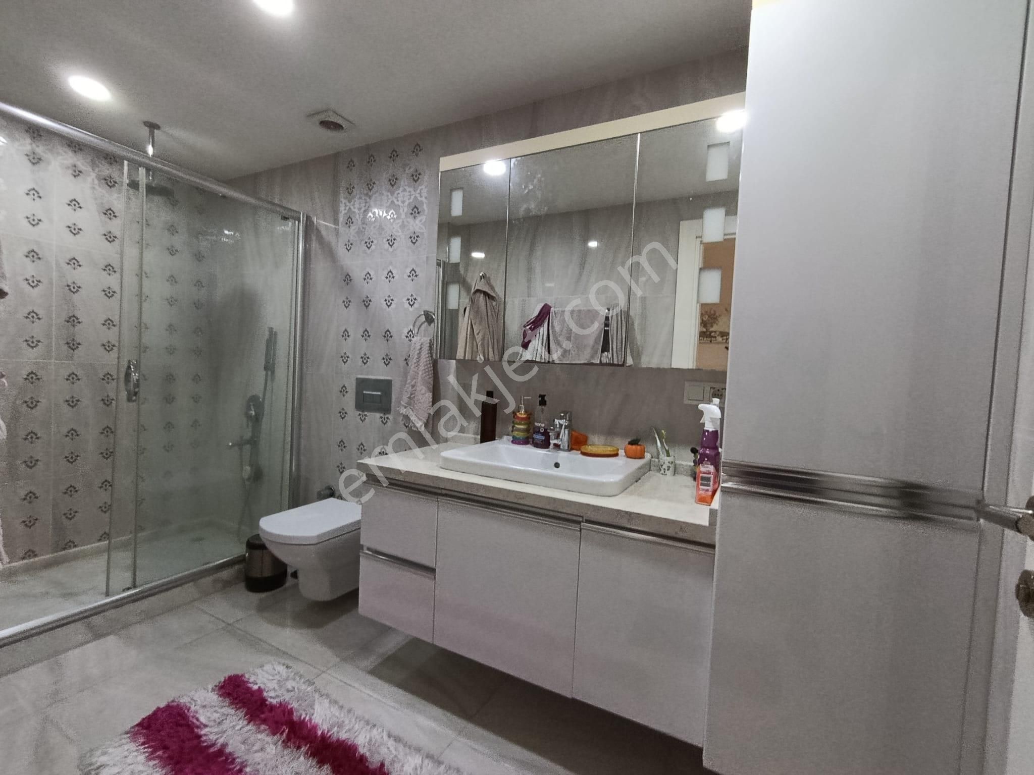 Bahçelievler Mahallesi Nezih Bölgesinde 4+1 Geniş Satılık Daire - Görsel 28