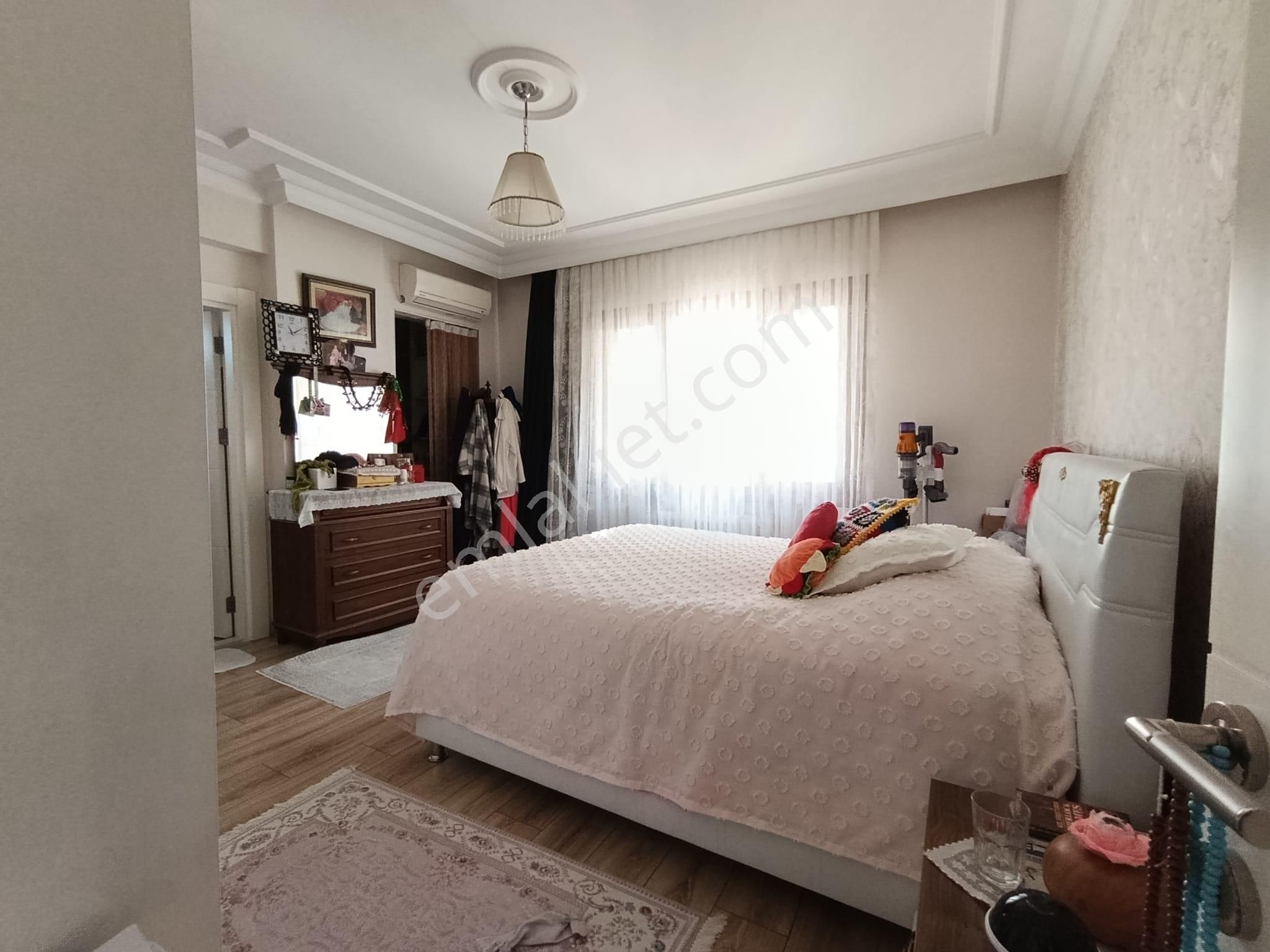 Bahçelievler Mahallesi Nezih Bölgesinde 4+1 Geniş Satılık Daire - Görsel 17