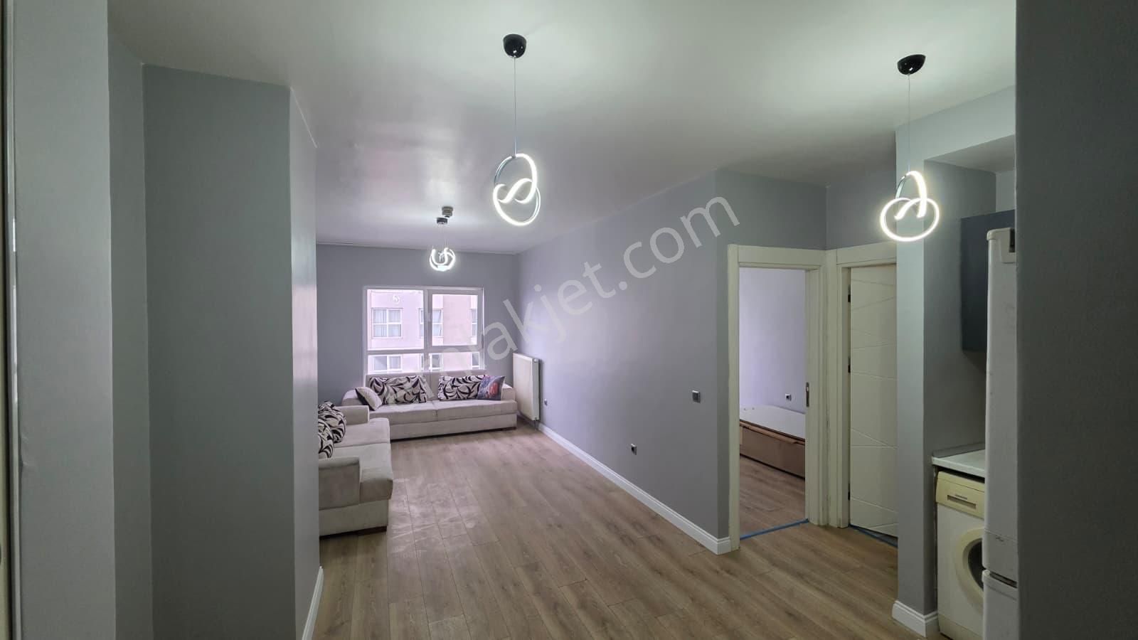 Merkezi Konumda Full Sistemli Site İçinde 1+1 Eşyalı Kiralık Daire !!!