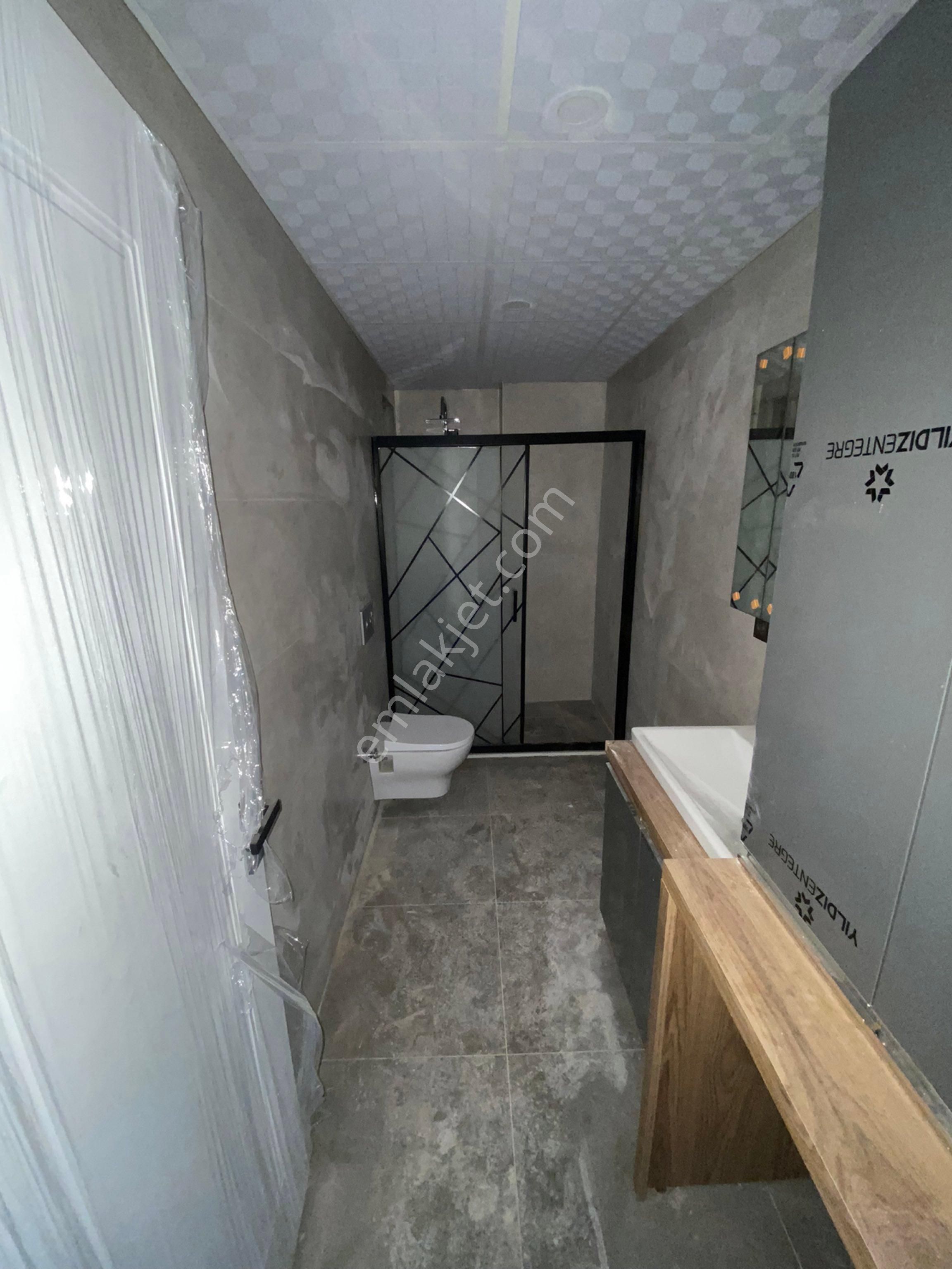 Merkez Gayrimenkulden Satılık 2+1 Ebeveyn Banyolu Çarşıya Yakın Daire - Görsel 8