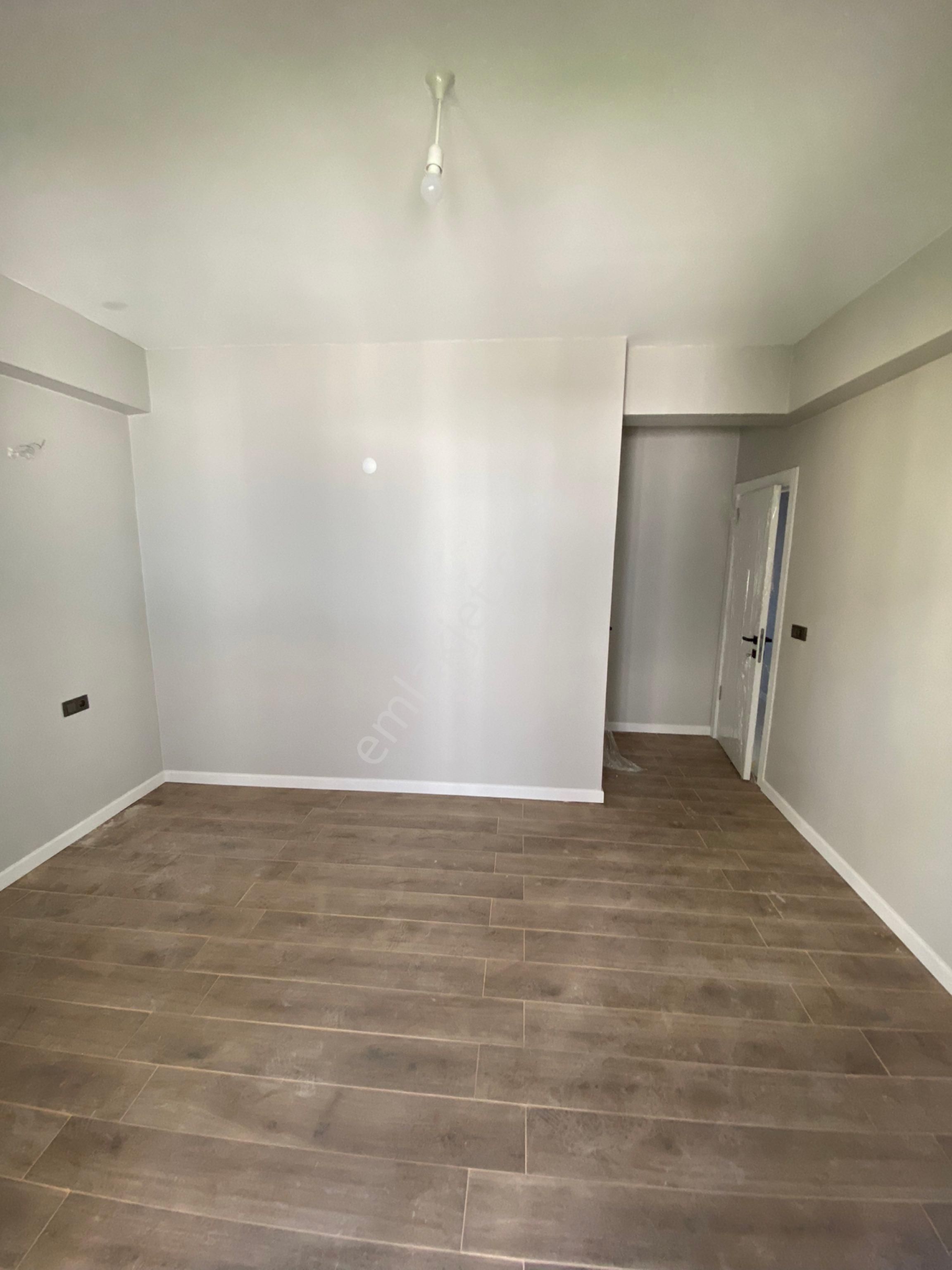 Merkez Gayrimenkulden Satılık 2+1 Ebeveyn Banyolu Çarşıya Yakın Daire - Görsel 11