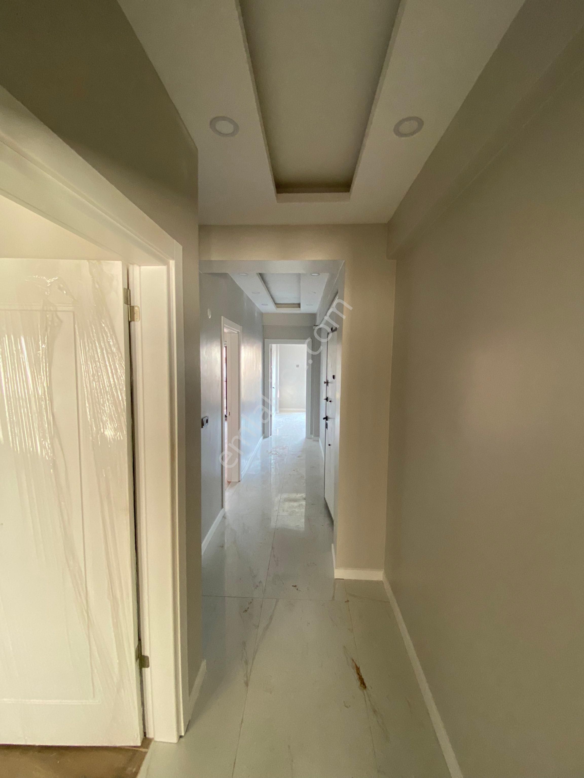 Merkez Gayrimenkulden Satılık 2+1 Ebeveyn Banyolu Çarşıya Yakın Daire - Görsel 14