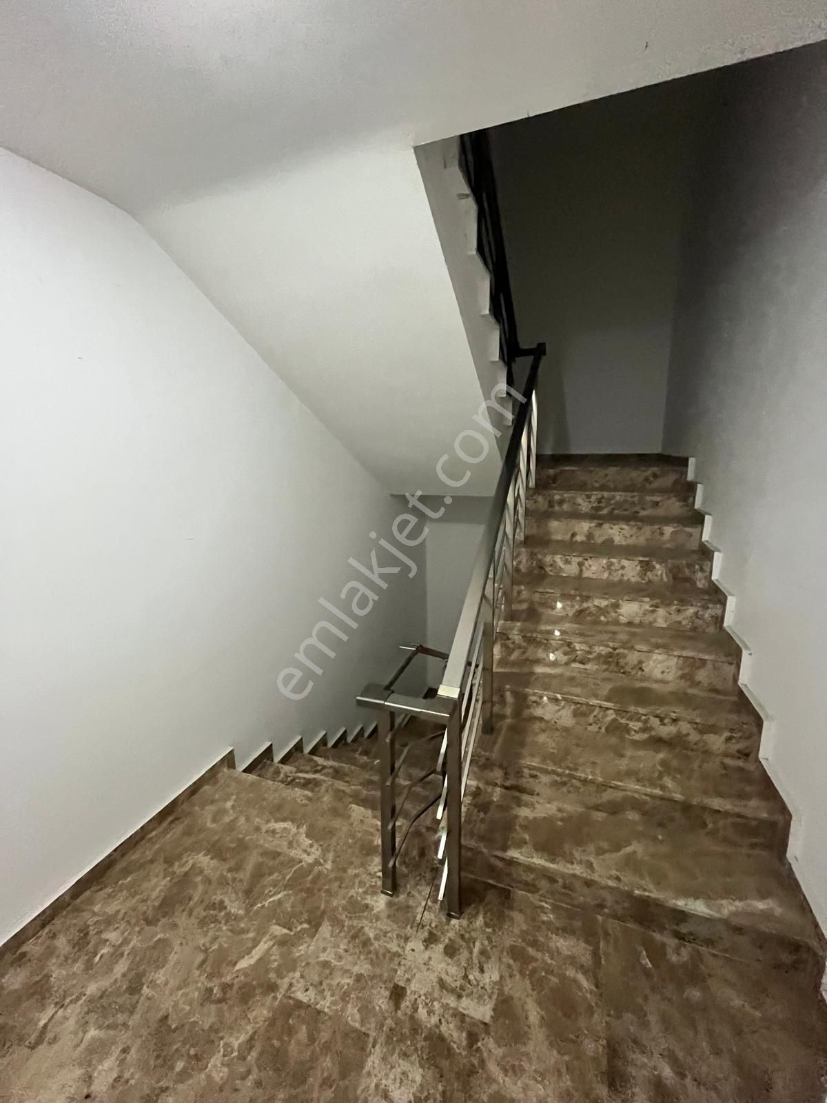 Trabzon Kaşüstü'nde Satılık 3+1 Eşyalı Daire - Görsel 26