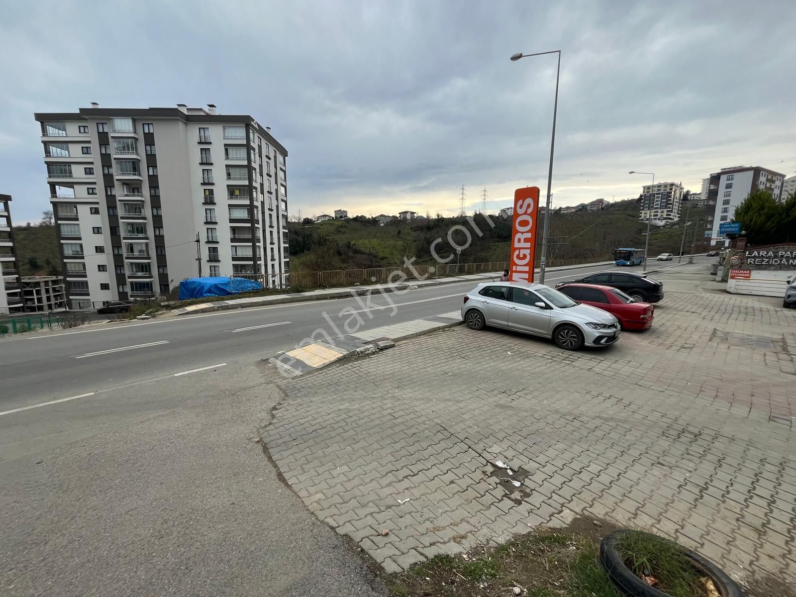 Trabzon Kaşüstü'nde Satılık 3+1 Eşyalı Daire - Görsel 31