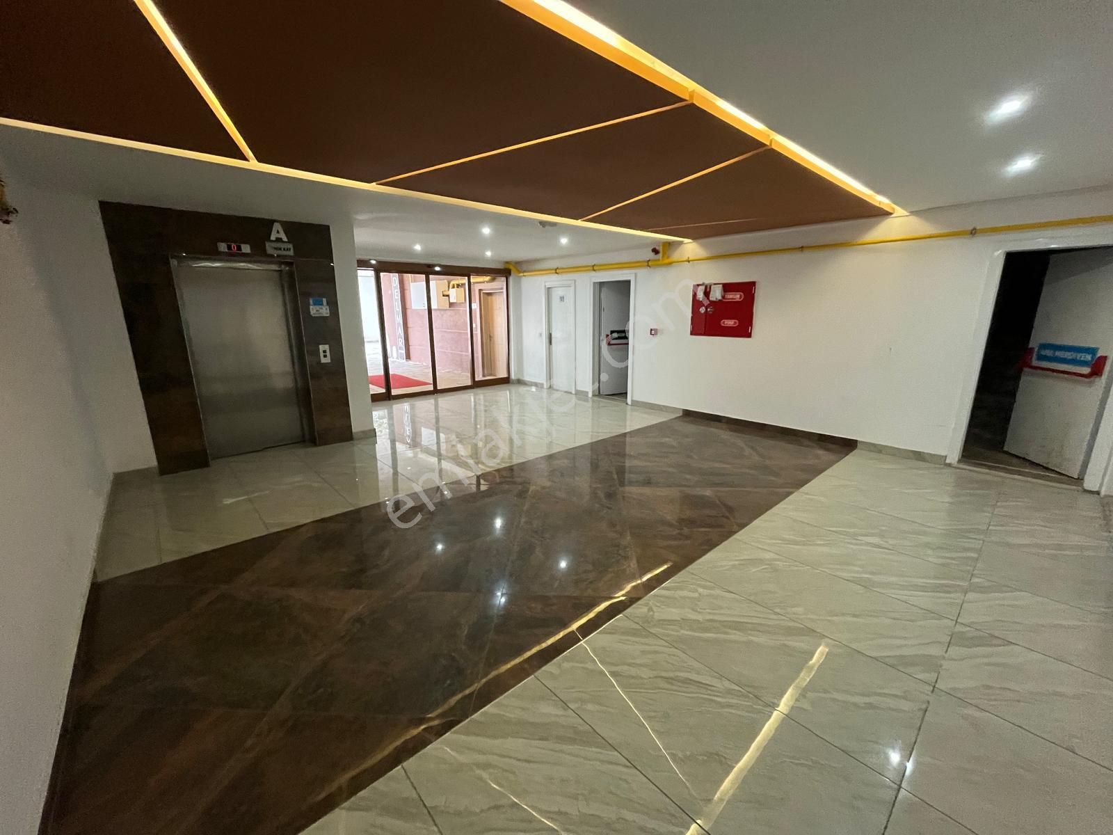 Trabzon Kaşüstü'nde Satılık 3+1 Eşyalı Daire - Görsel 22