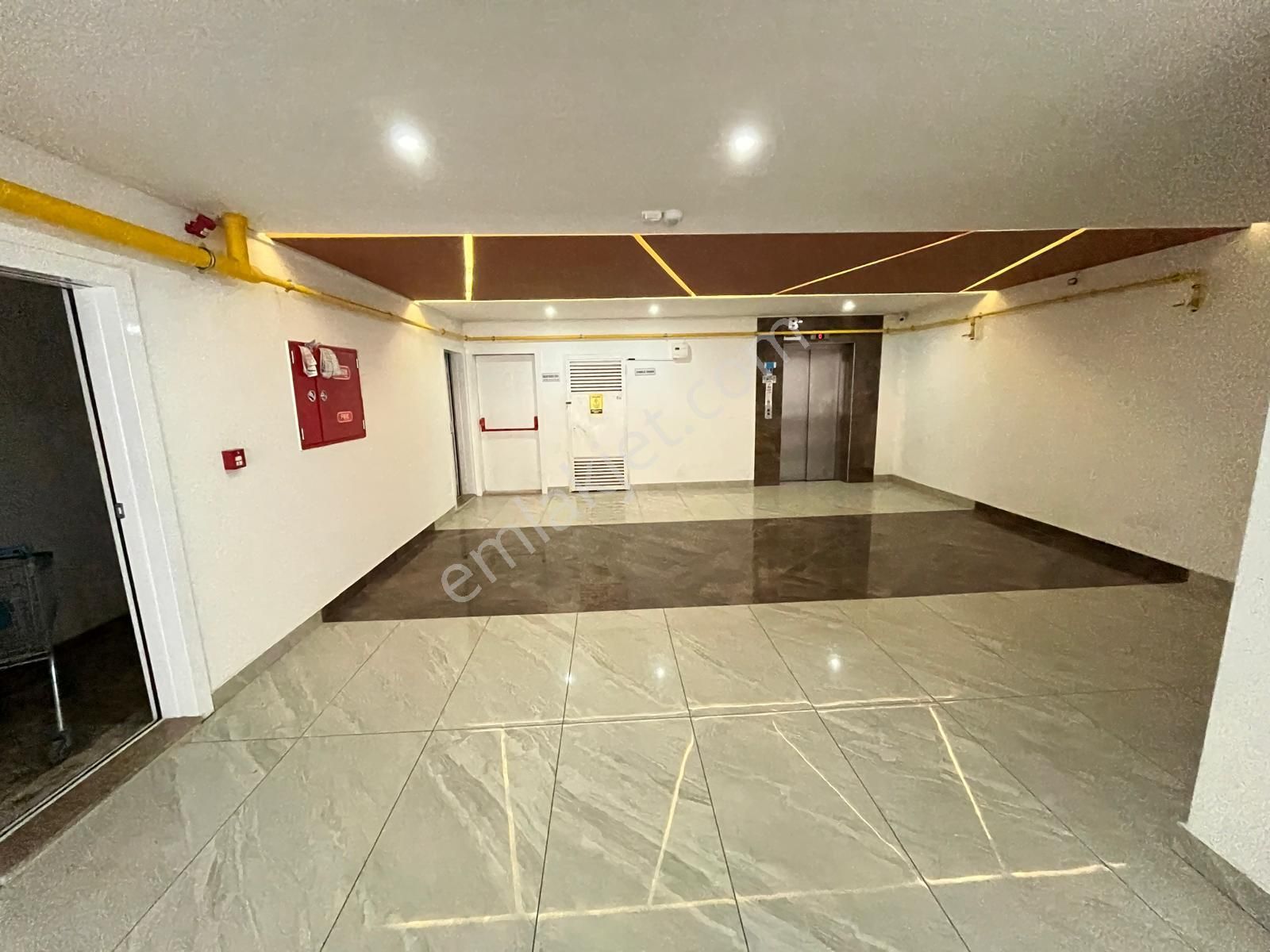 Trabzon Kaşüstü'nde Satılık 3+1 Eşyalı Daire - Görsel 20