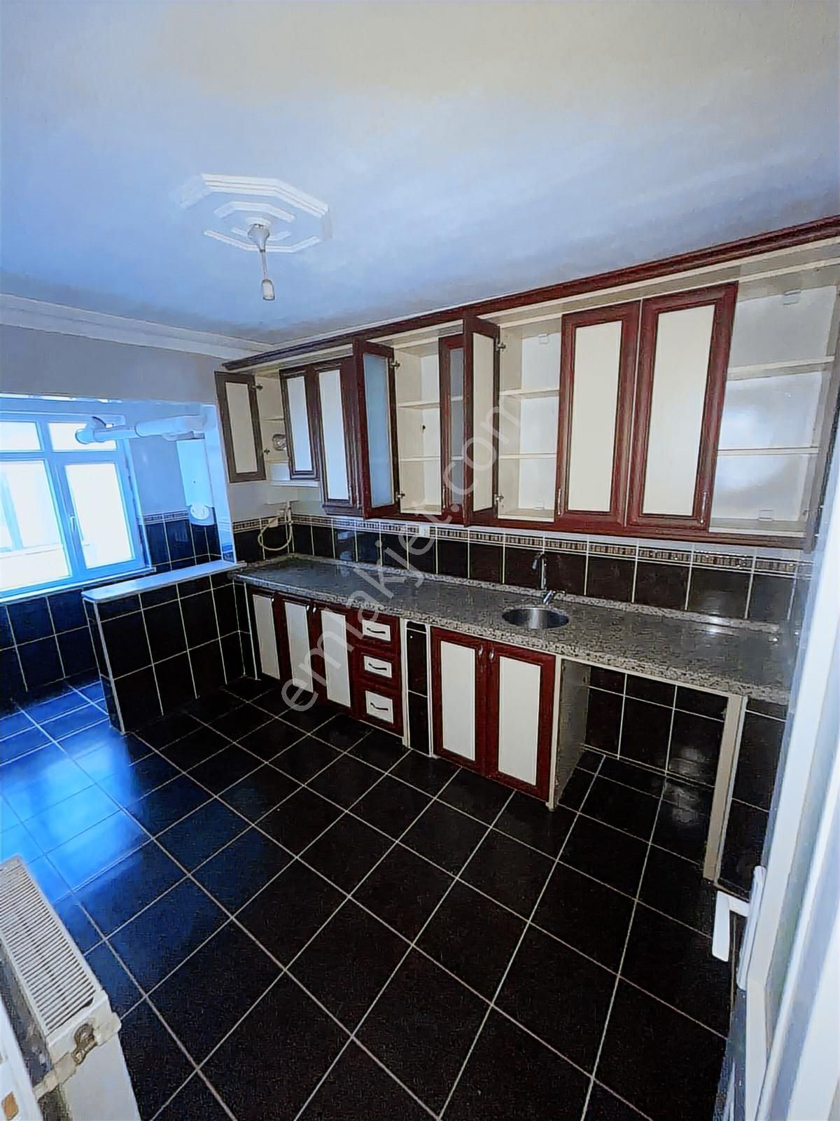 Sultangazi Uğurmumcuda 2+1 | 96 M² Çift Balkonlu Kiralık Daire - Görsel 8