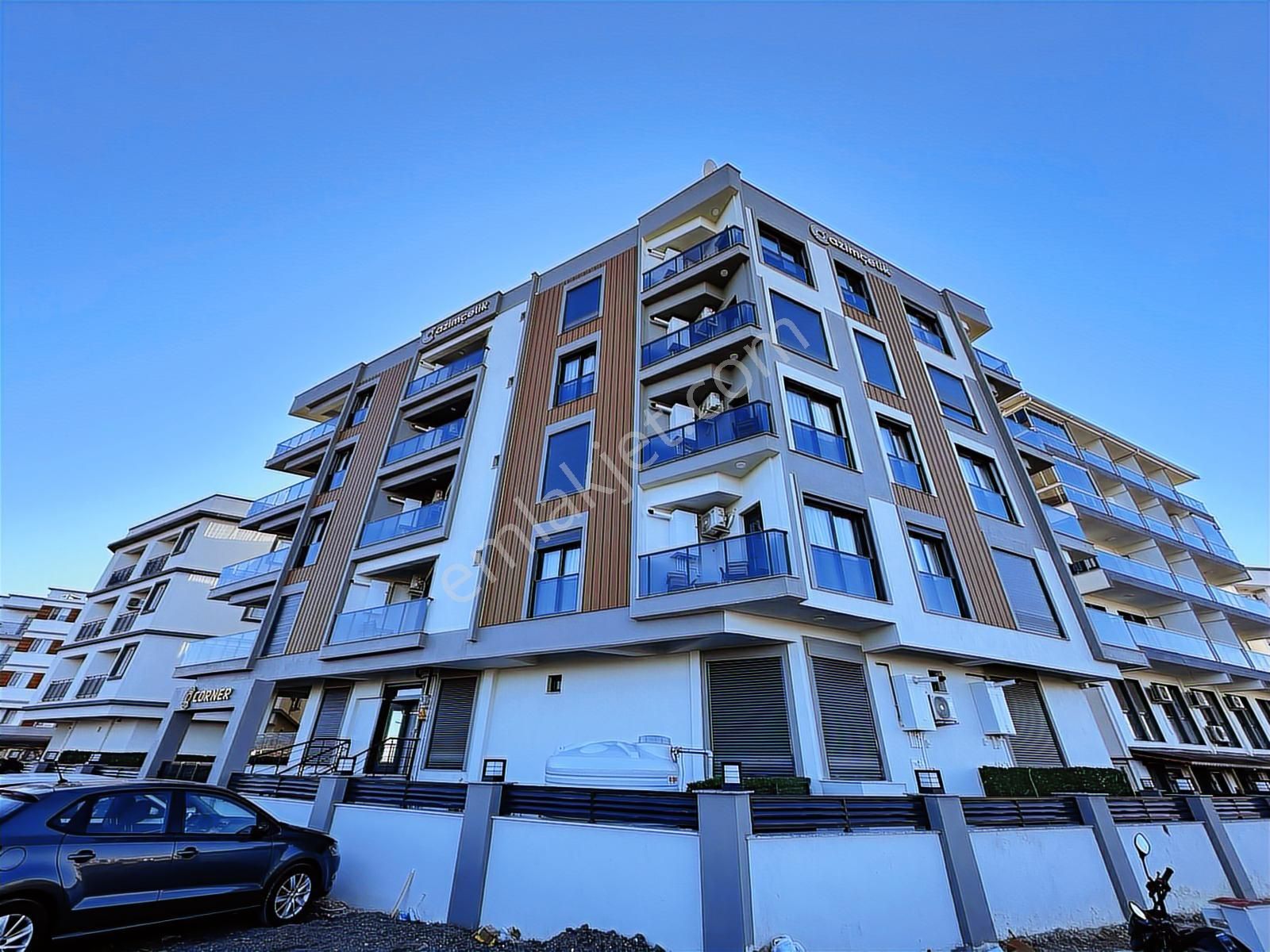 Tek Depozito Yerden Isıtma Ara Kat Sıfır Eşyalı 1+1 Daire - Görsel 20