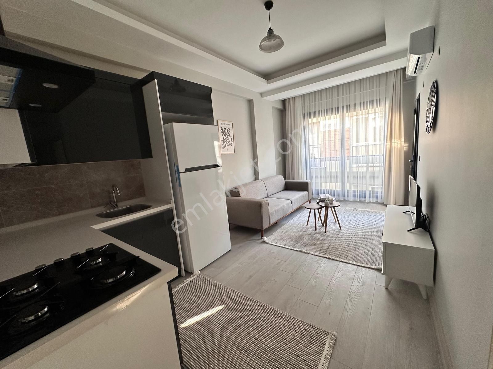 Tek Depozito Yerden Isıtma Ara Kat Sıfır Eşyalı 1+1 Daire