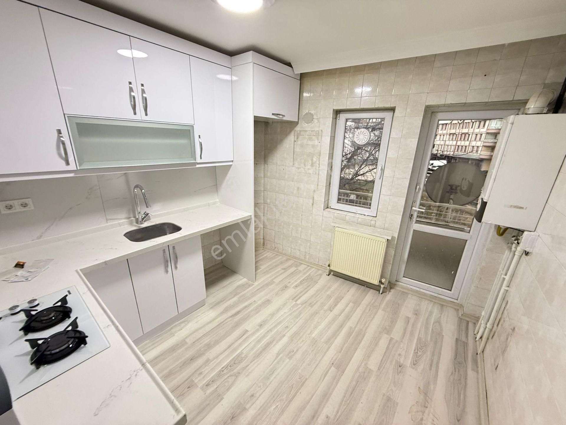 Bilgen Vatan'dan Uyanış'ta Evcil Hayvanlar Parkı Yanı Cadde Üzeri Lüks Yapılı 1. Kat Ön Cephe 3+1 - Görsel 3