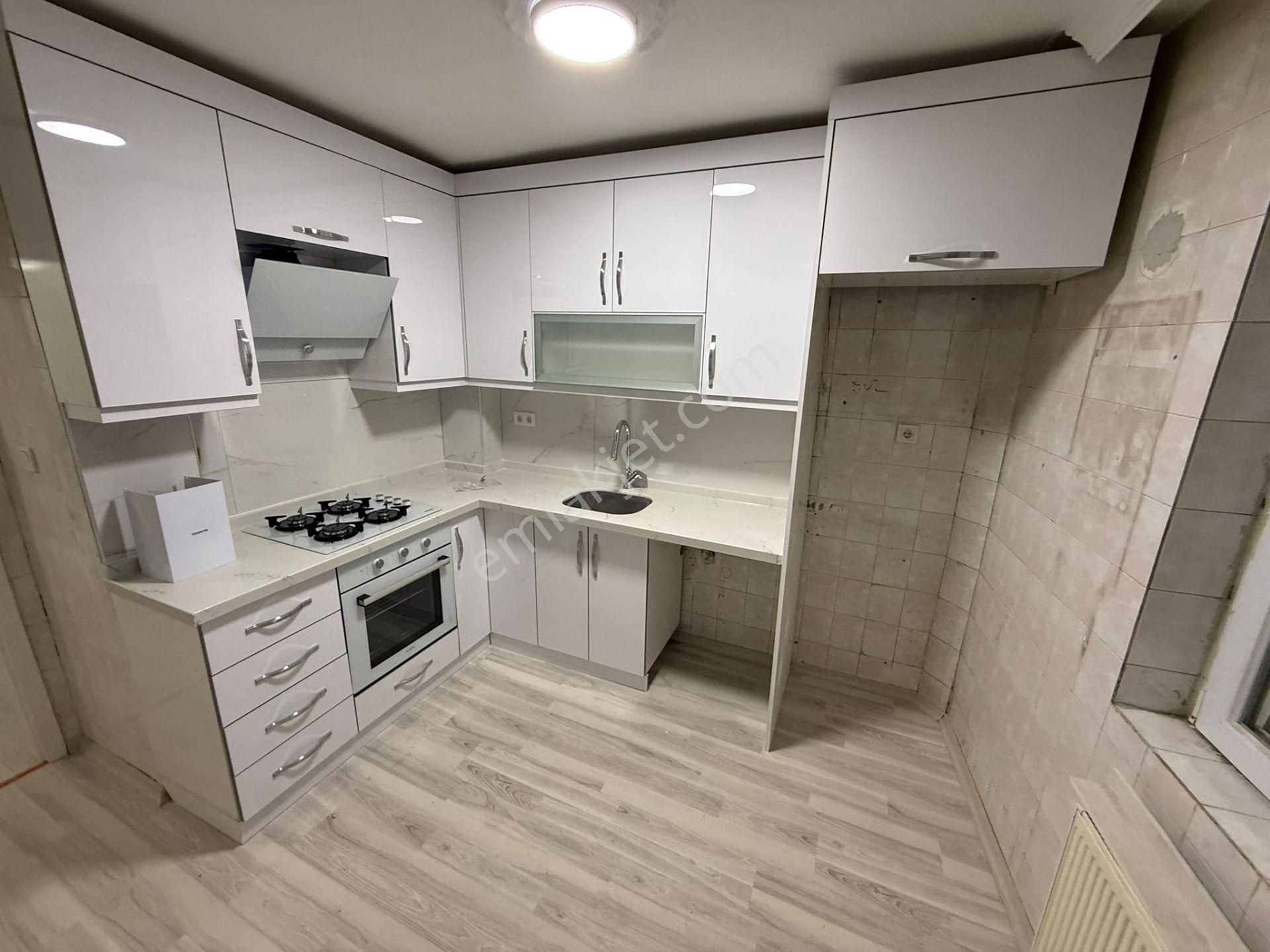 Bilgen Vatan'dan Uyanış'ta Evcil Hayvanlar Parkı Yanı Cadde Üzeri Lüks Yapılı 1. Kat Ön Cephe 3+1 - Görsel 4