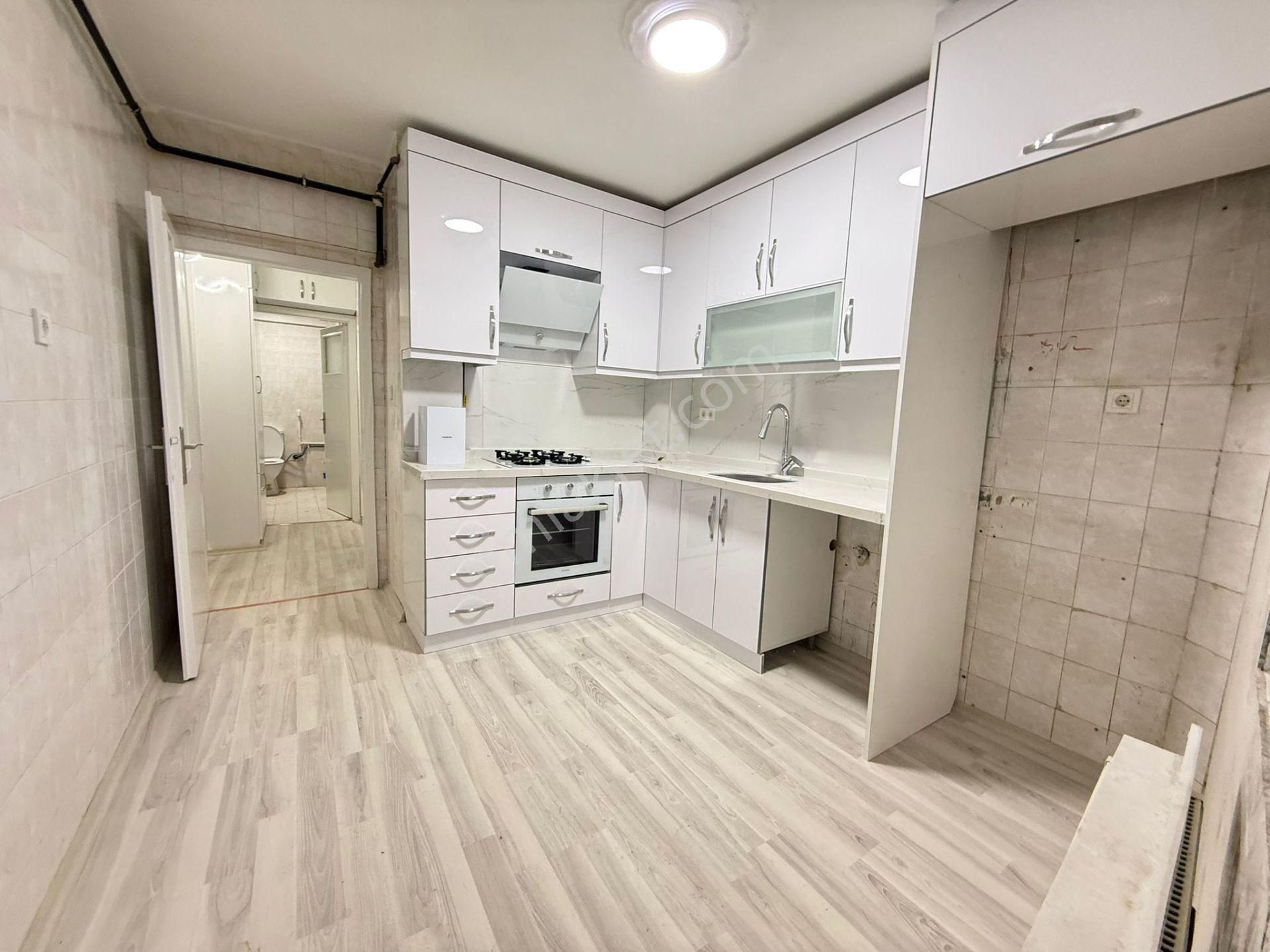 Bilgen Vatan'dan Uyanış'ta Evcil Hayvanlar Parkı Yanı Cadde Üzeri Lüks Yapılı 1. Kat Ön Cephe 3+1 - Görsel 2