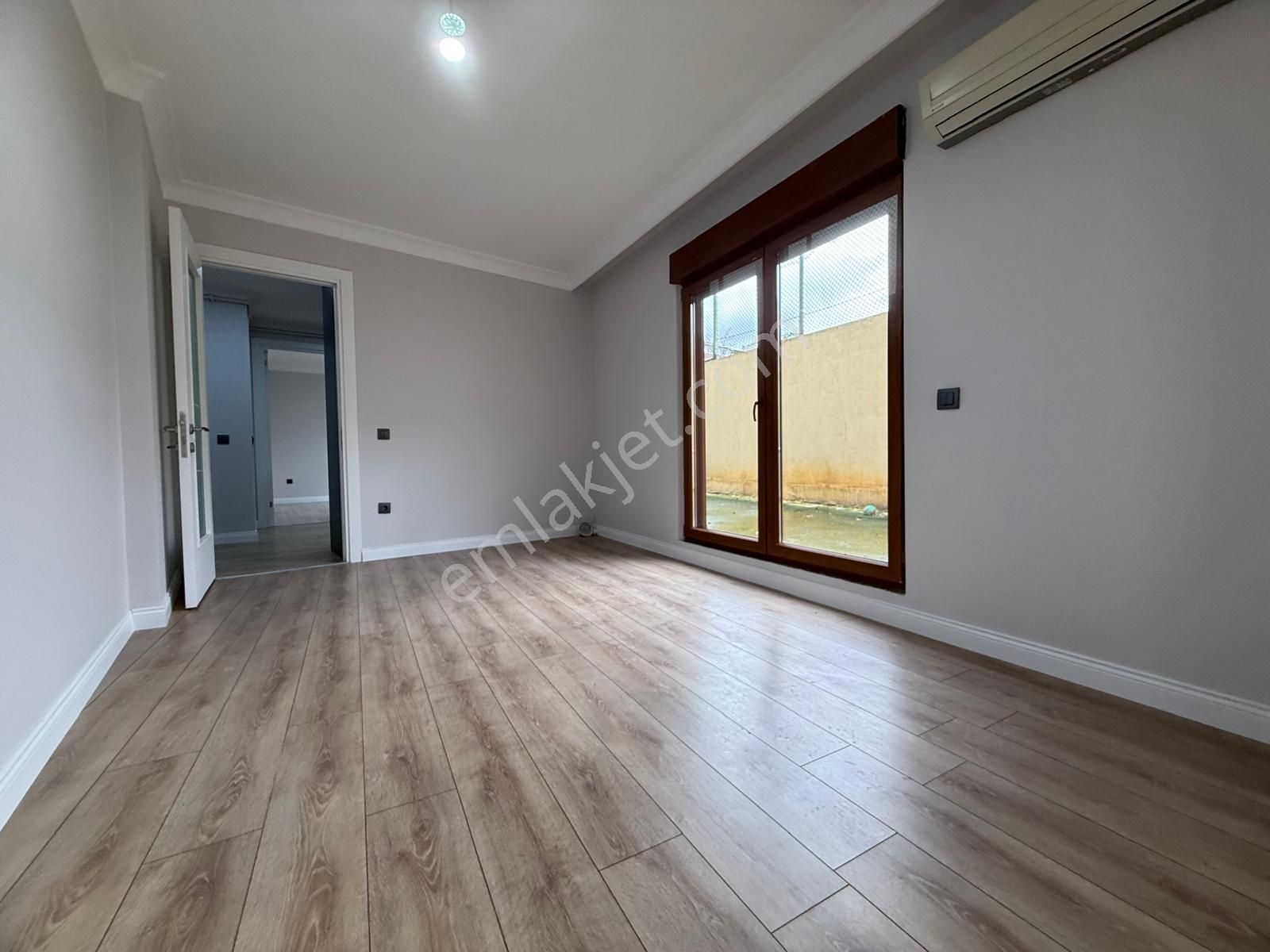 █ Konfor █ İdealtepe Sahilde, Marmaraya Komşu Bahçe Teraslı 1+1 - Görsel 12