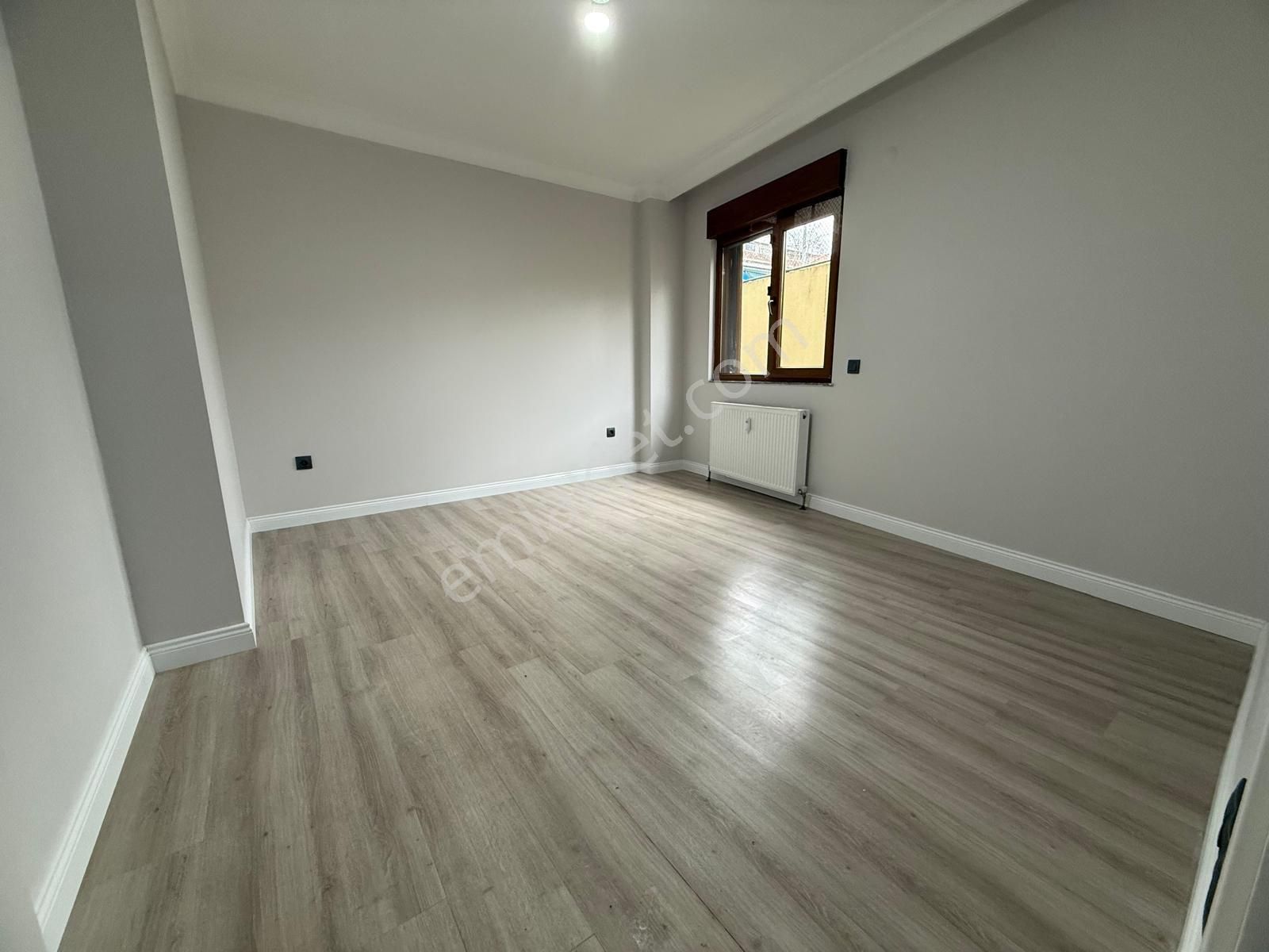 █ Konfor █ İdealtepe Sahilde, Marmaraya Komşu Bahçe Teraslı 1+1 - Görsel 18
