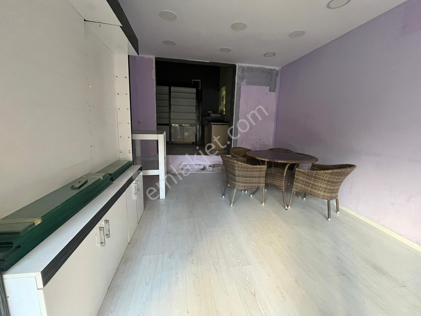 Alanya Postane Yanında Kiralık Ofis Veya İş Yeri - Görsel 14