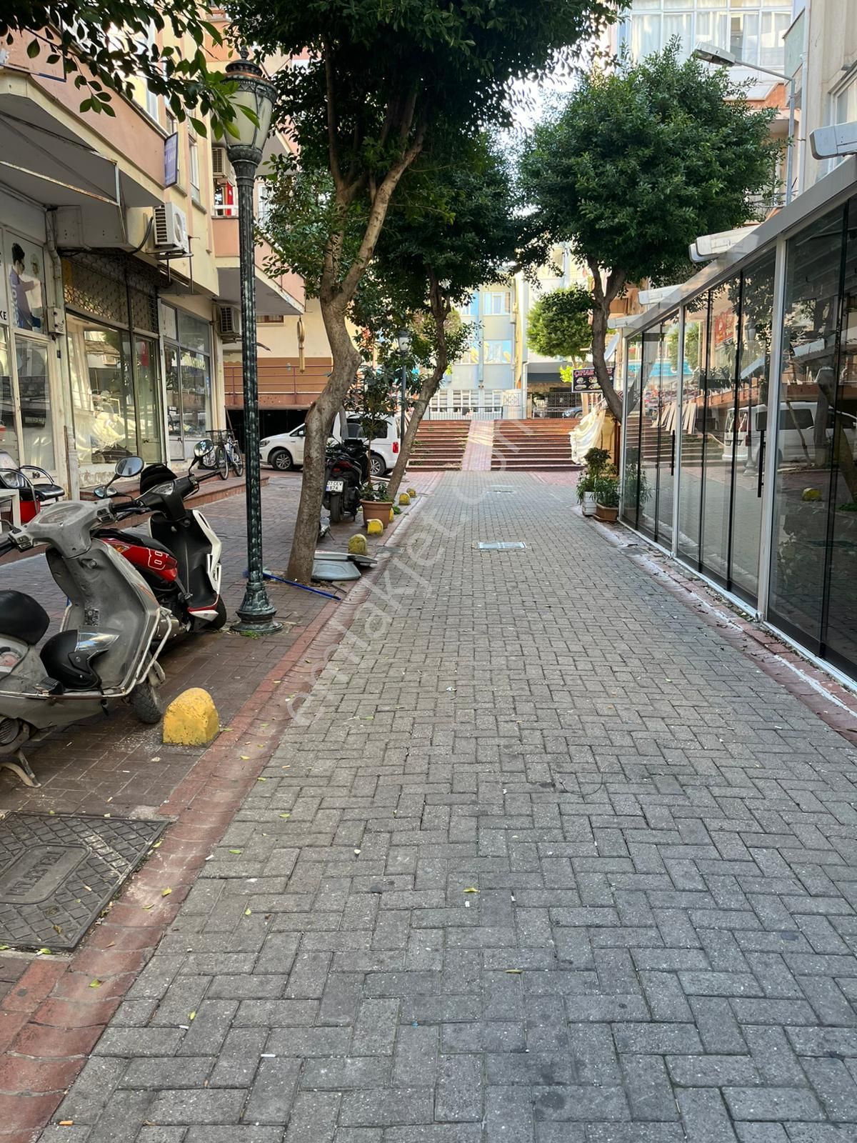 Alanya Postane Yanında Kiralık Ofis Veya İş Yeri - Görsel 3