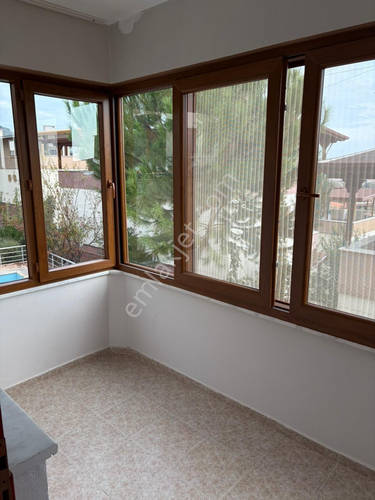 Eu Gayrimenkulden Havuzlu Site İçerisinde 2+1 Villa - Görsel 16