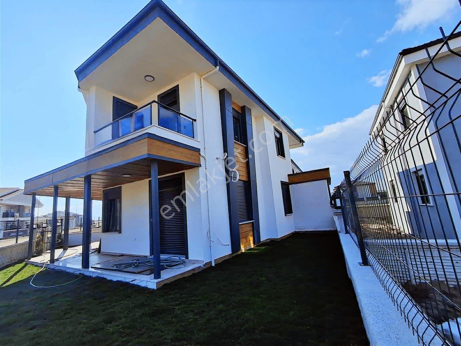 Ayvalık Küçükköy 4+1 Müstakil Bahçeli Yerden Isıtmalı Villa - Görsel 12