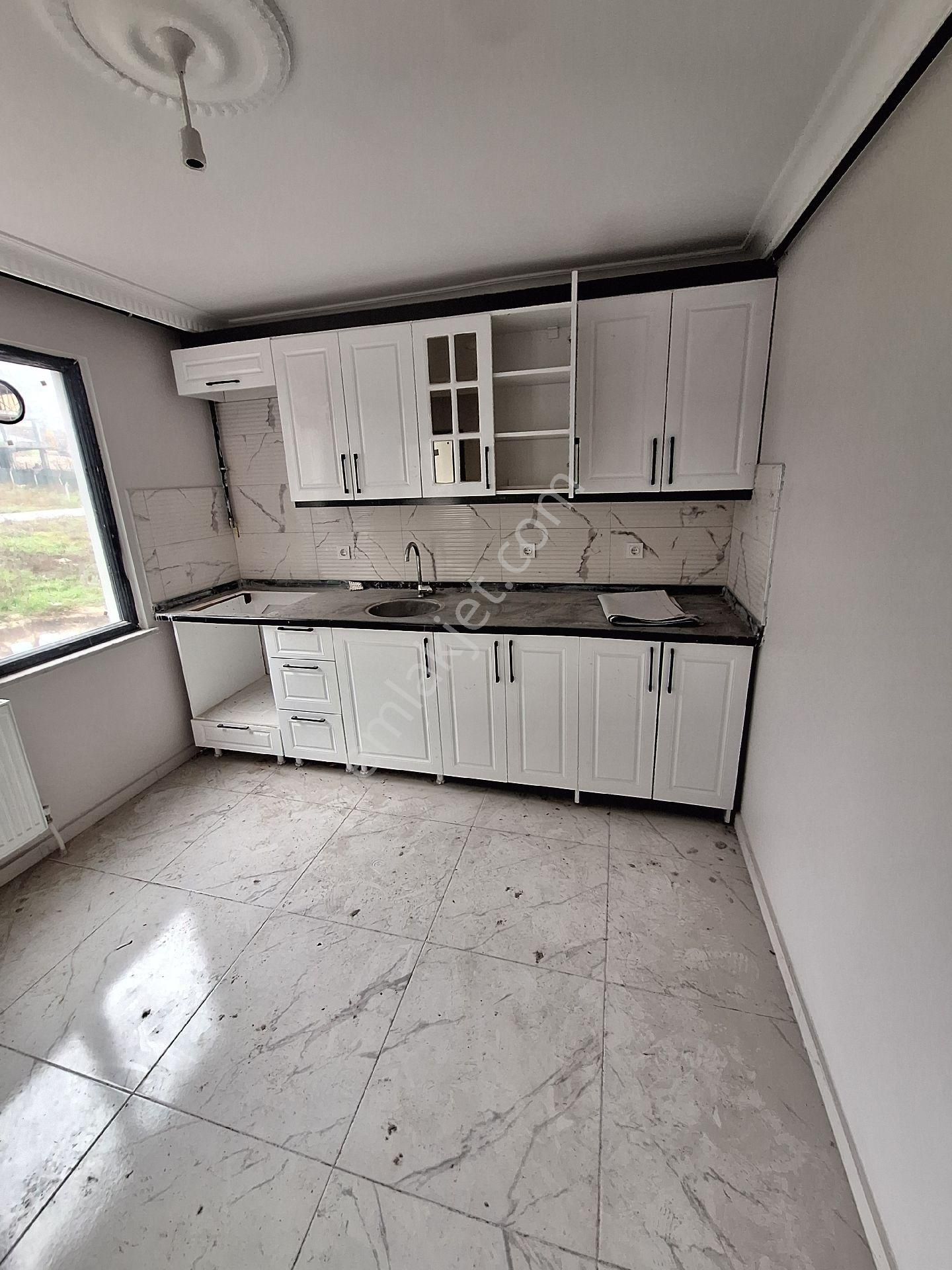 Merkezi Konumda, Üniversite Ve Belediyeye Yakın 3+1 Satılık Daire - Görsel 5