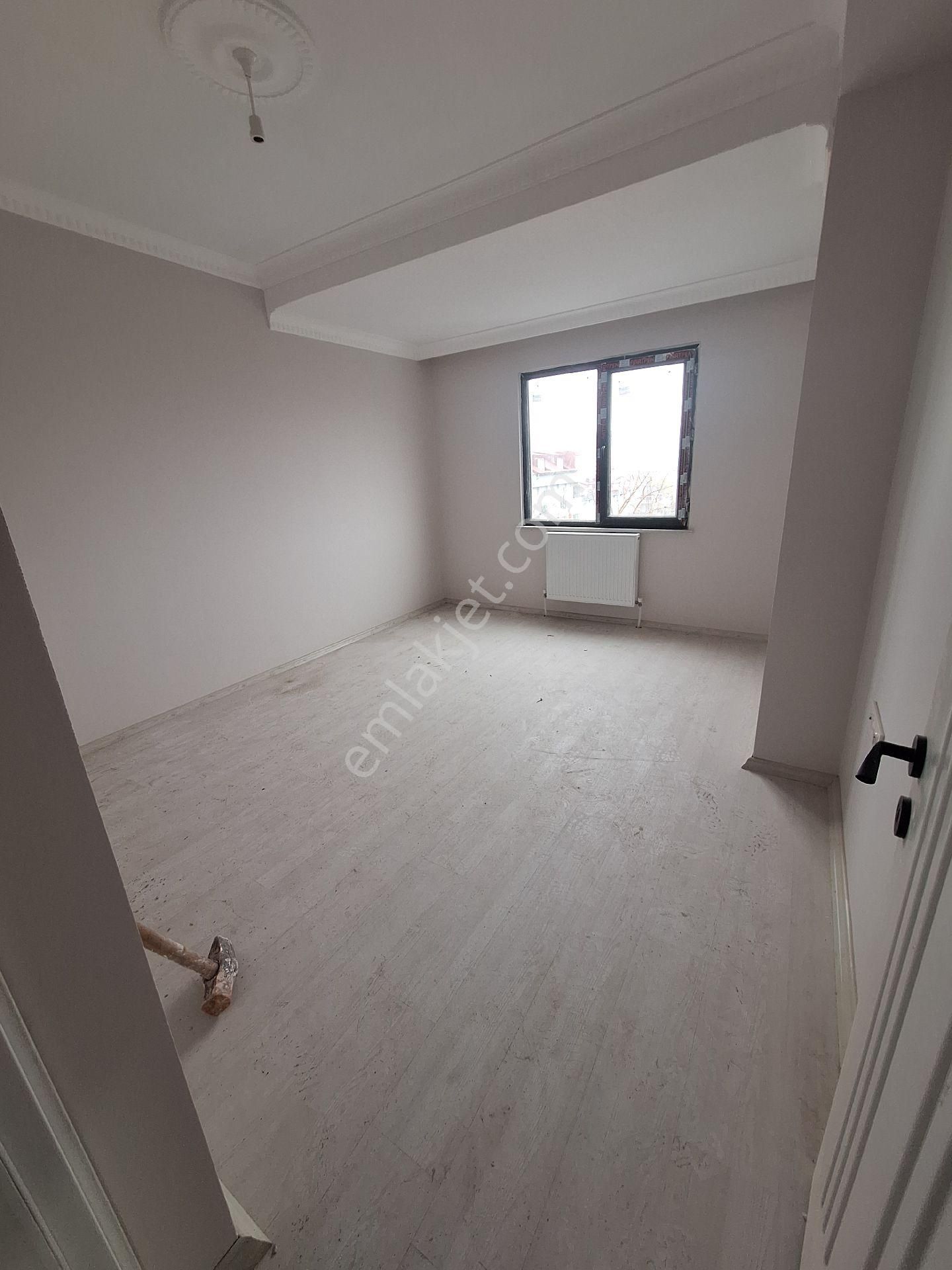 Merkezi Konumda, Üniversite Ve Belediyeye Yakın 3+1 Satılık Daire - Görsel 2