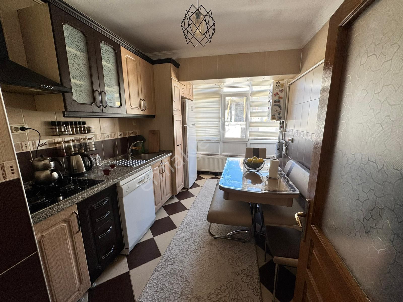 Bilgen Vatan'dan Yeşiltepe'de İçerisi Masrafsız Ön Cephe Geniş M2 Satılık Fırsat 3+1 Daire - Görsel 3