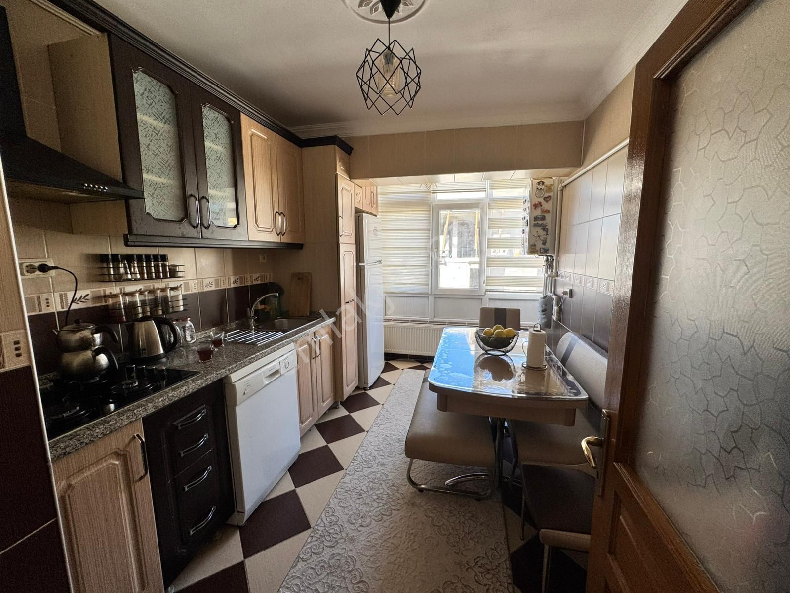 Bilgen Vatan'dan Yeşiltepe'de İçerisi Masrafsız Ön Cephe Geniş M2 Satılık Fırsat 3+1 Daire - Görsel 4