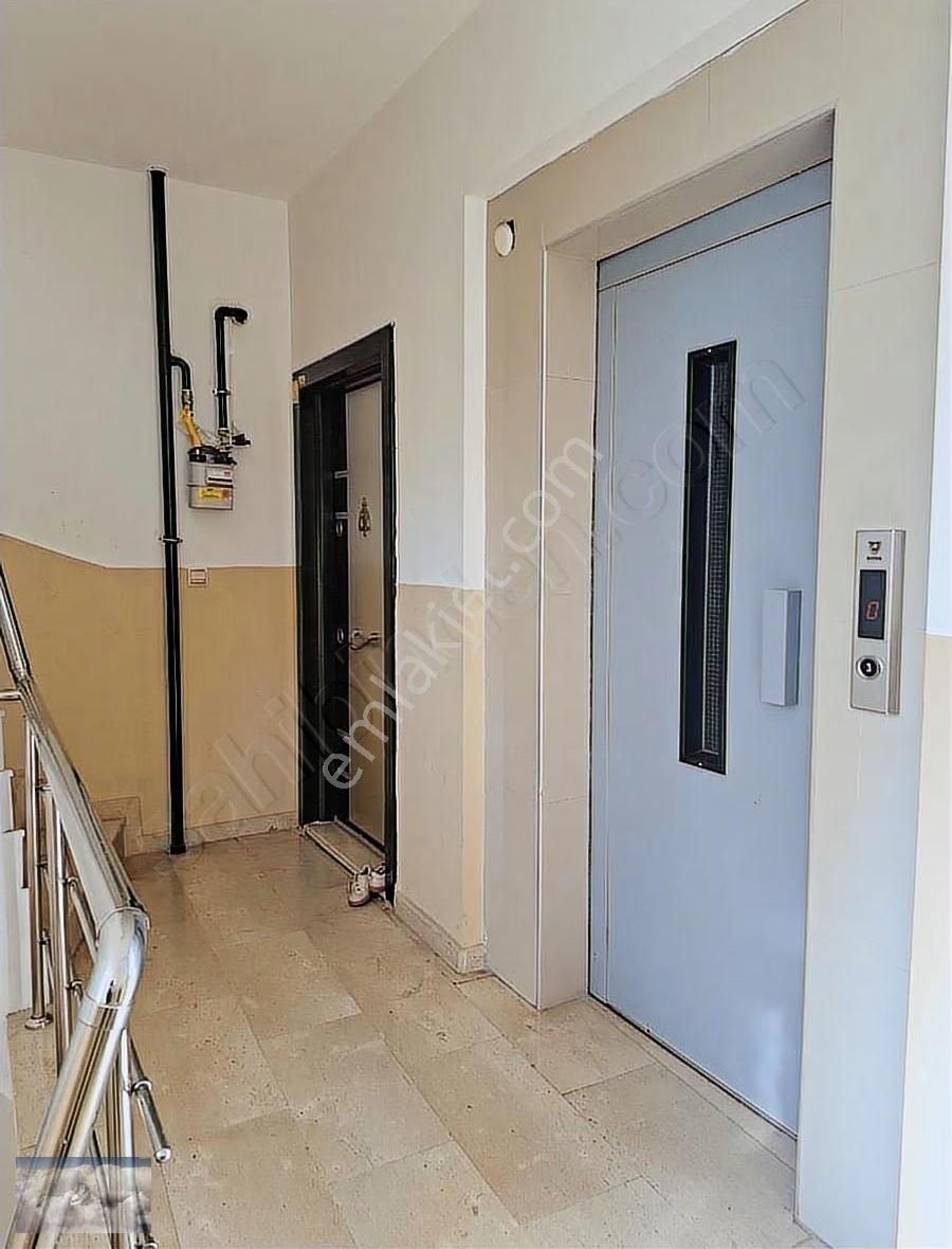 Konyaaltı Altınkum Denize Yüryüş Mesafesinde Satılık Ara Kat 3+1 - Görsel 5