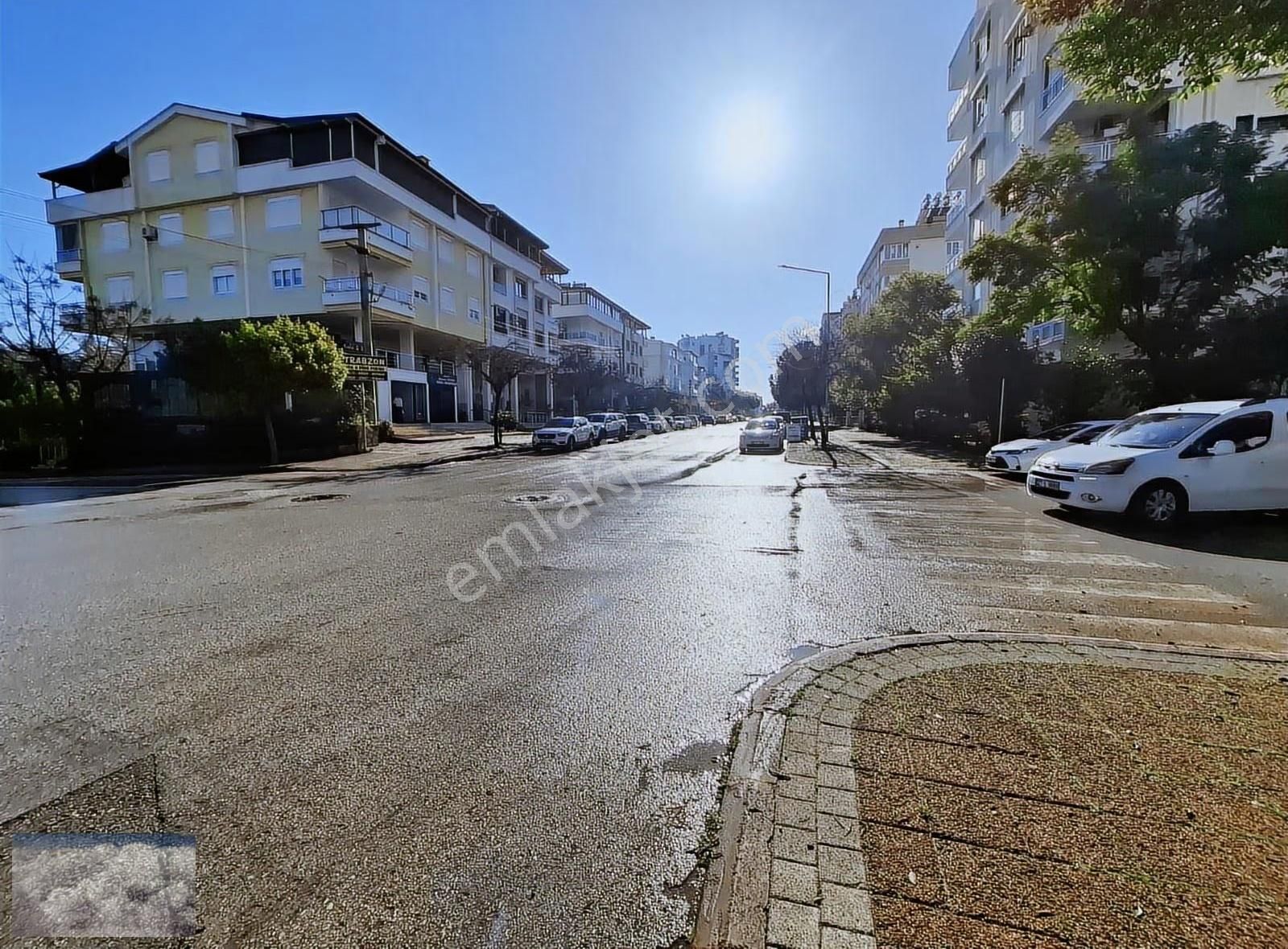 Konyaaltı Altınkum Denize Yüryüş Mesafesinde Satılık Ara Kat 3+1