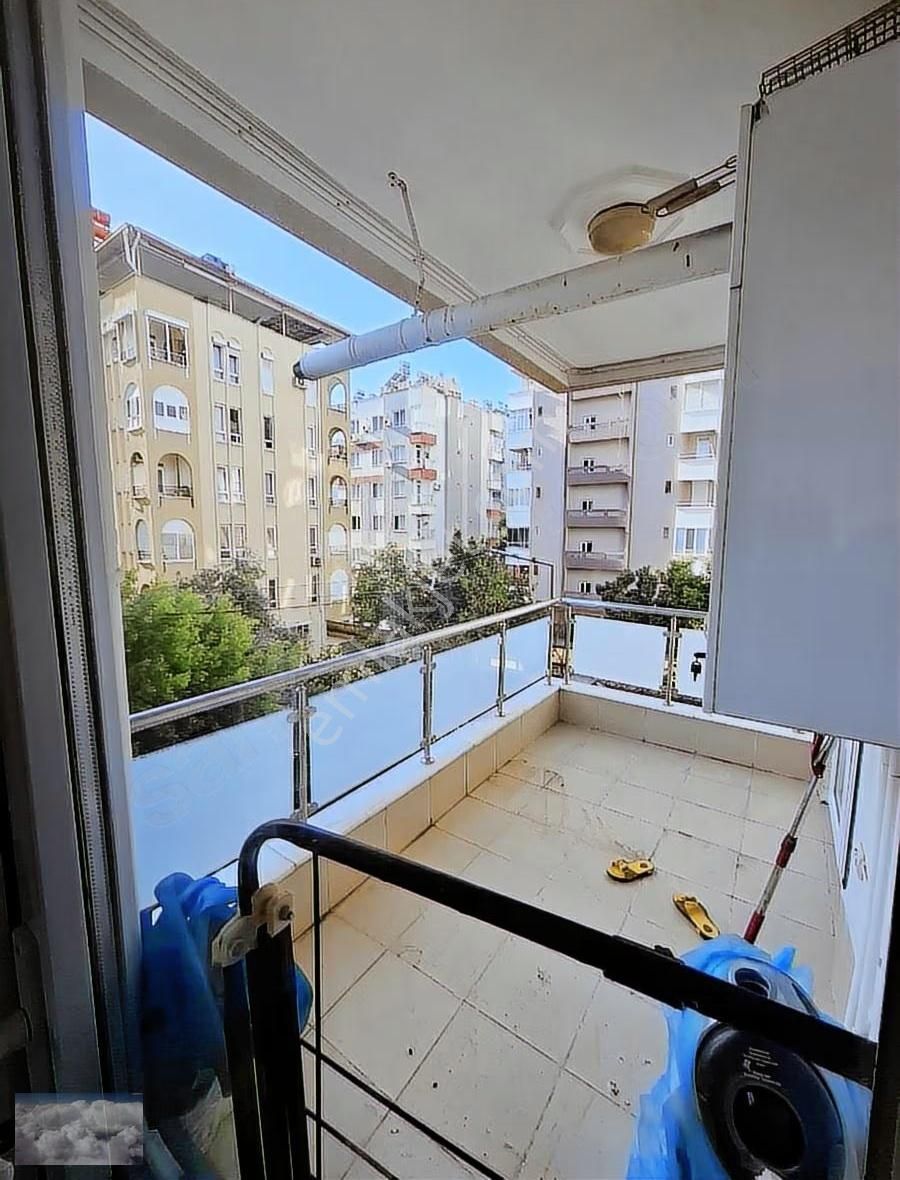 Konyaaltı Altınkum Denize Yüryüş Mesafesinde Satılık Ara Kat 3+1 - Görsel 18